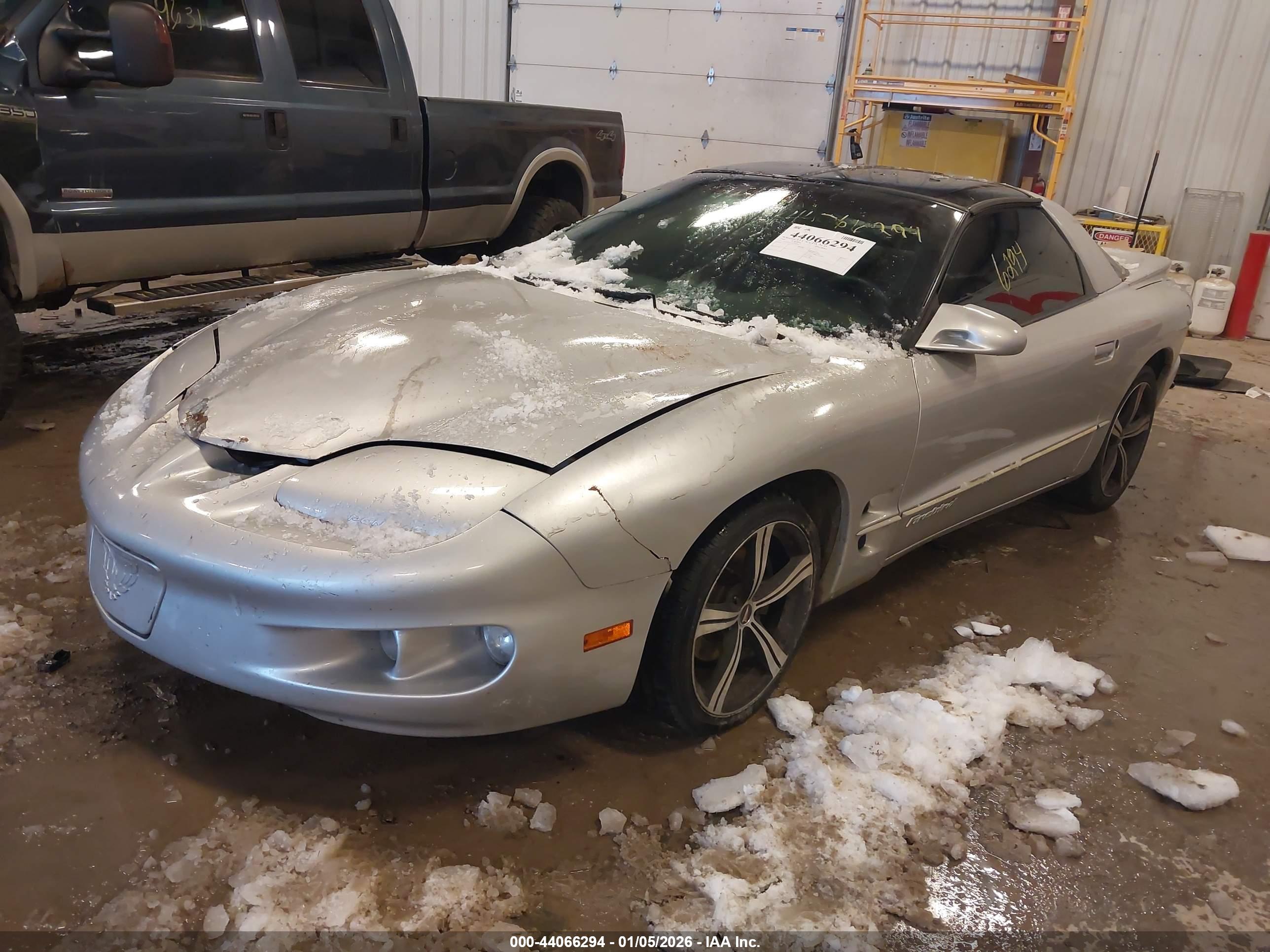 PONTIAC FIREBIRD image 2