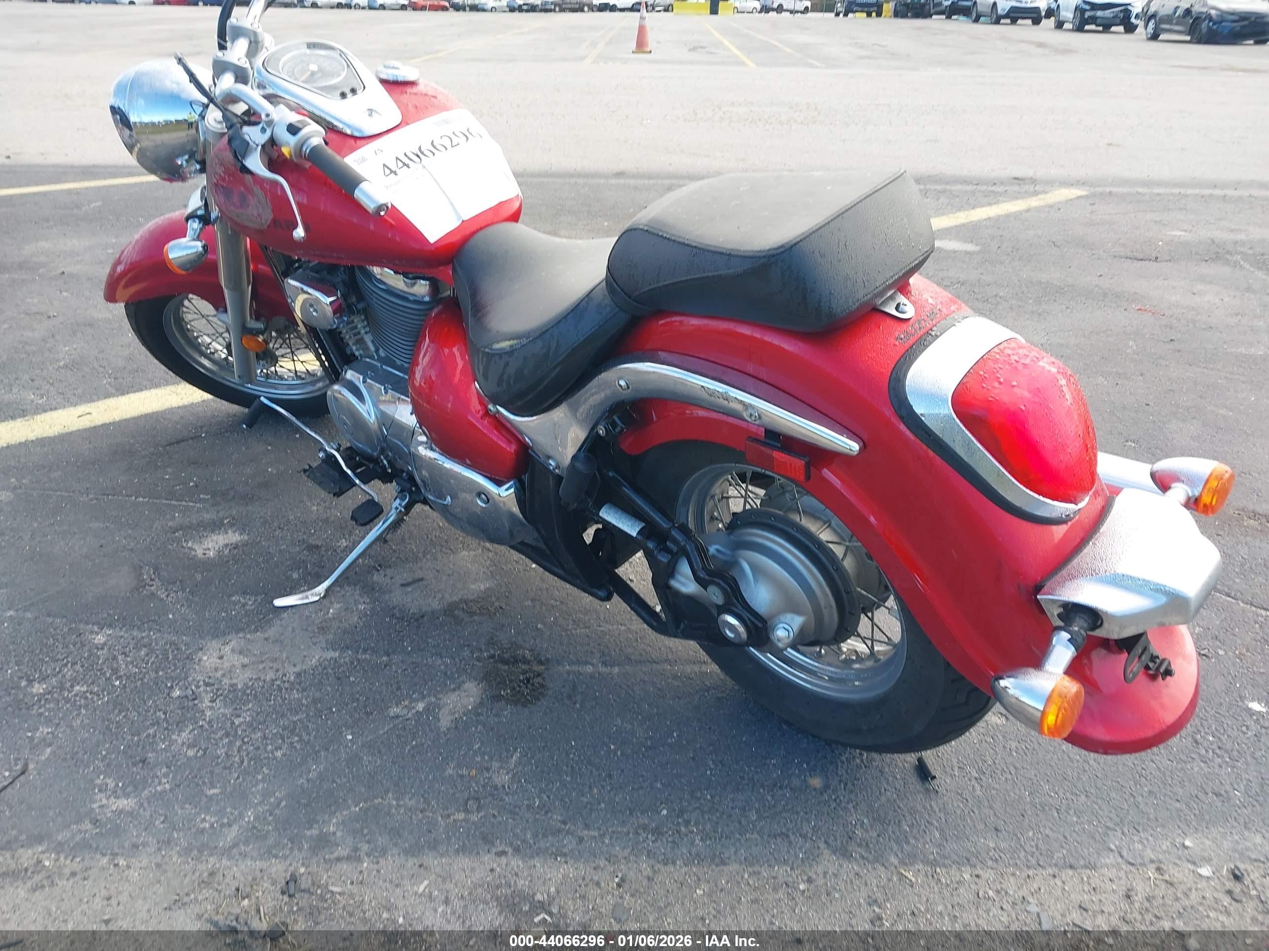 SUZUKI VL800 image 3