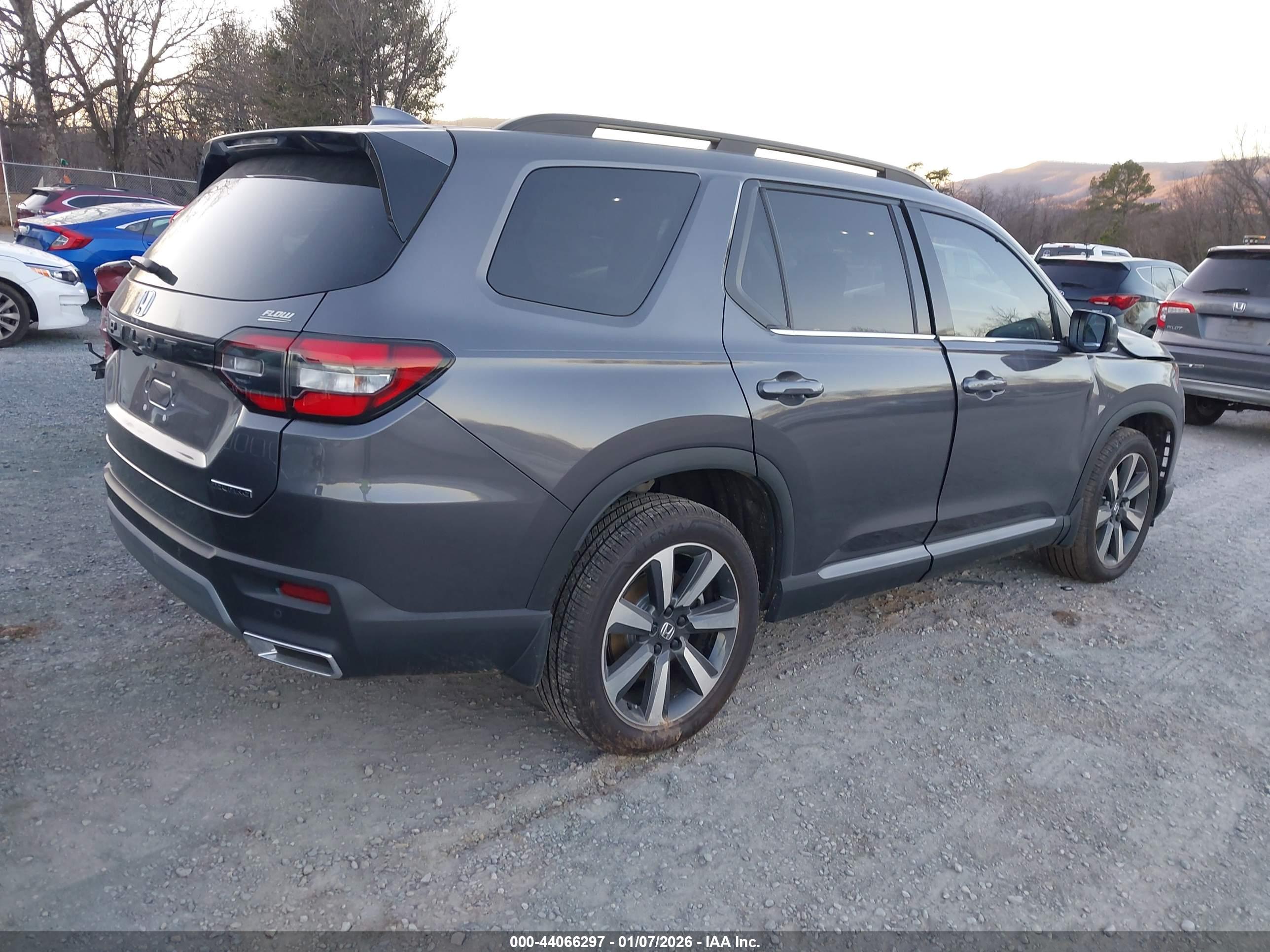 HONDA PILOT image 4