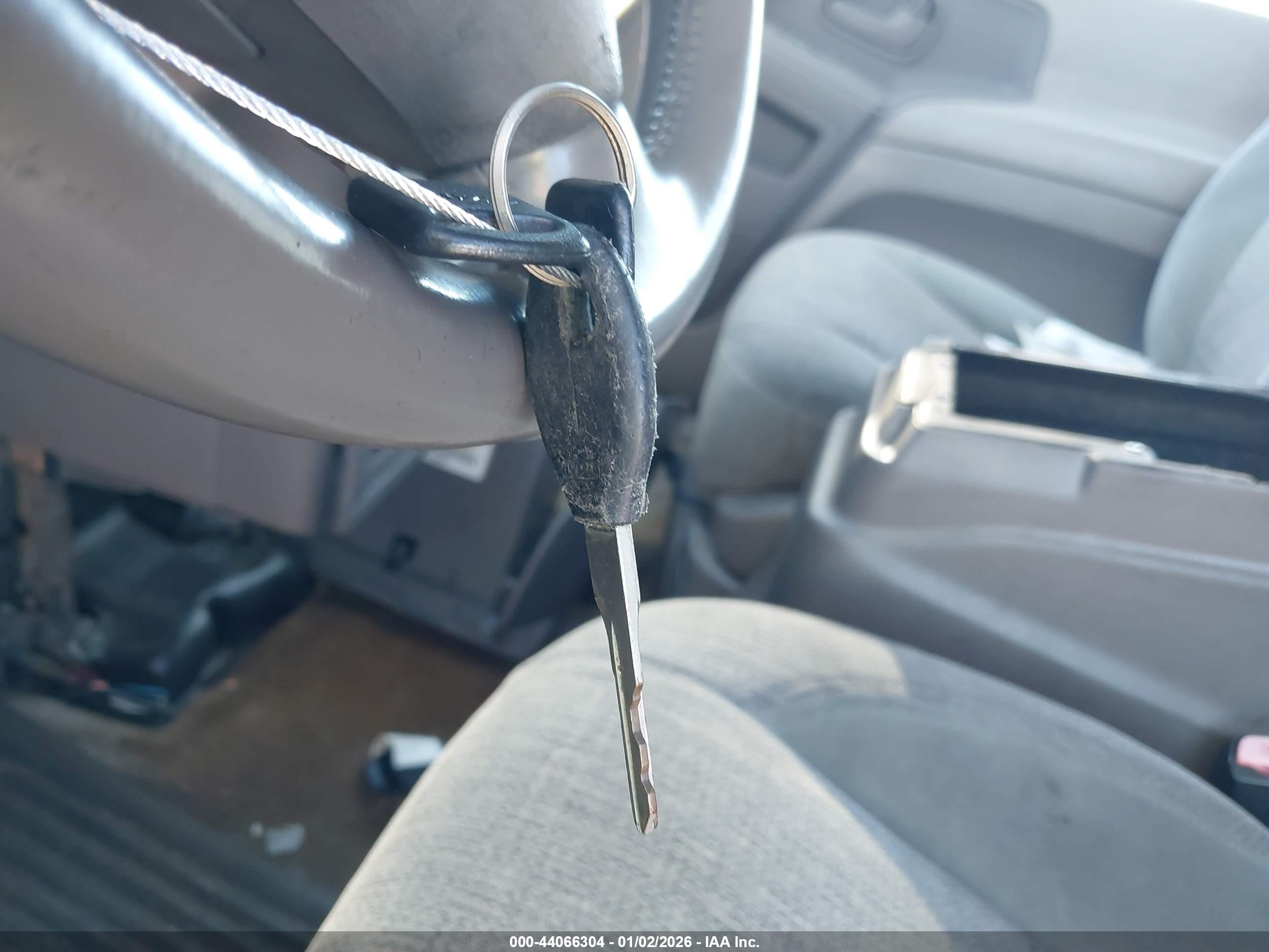 NISSAN QUEST image 11