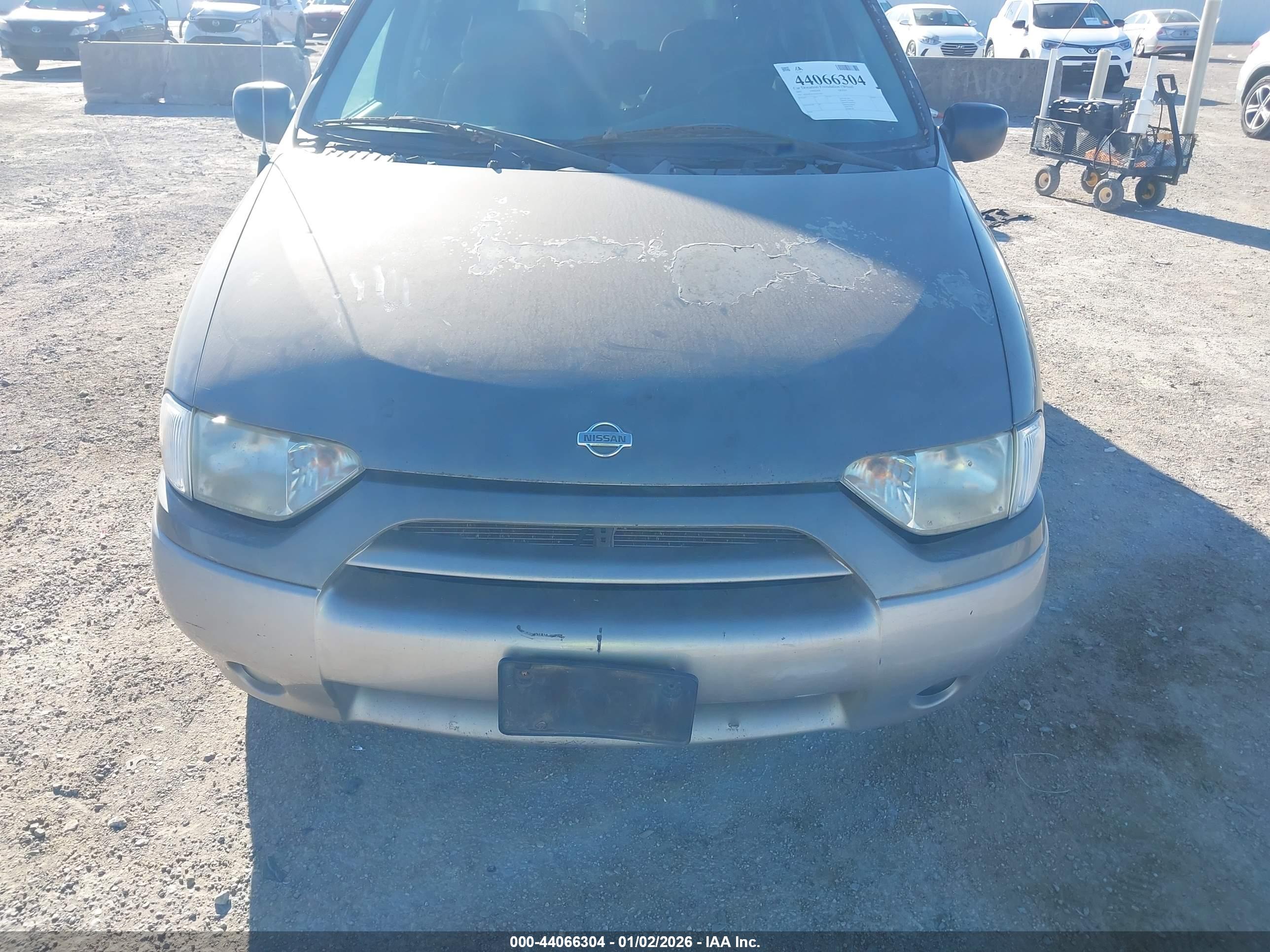 NISSAN QUEST image 6