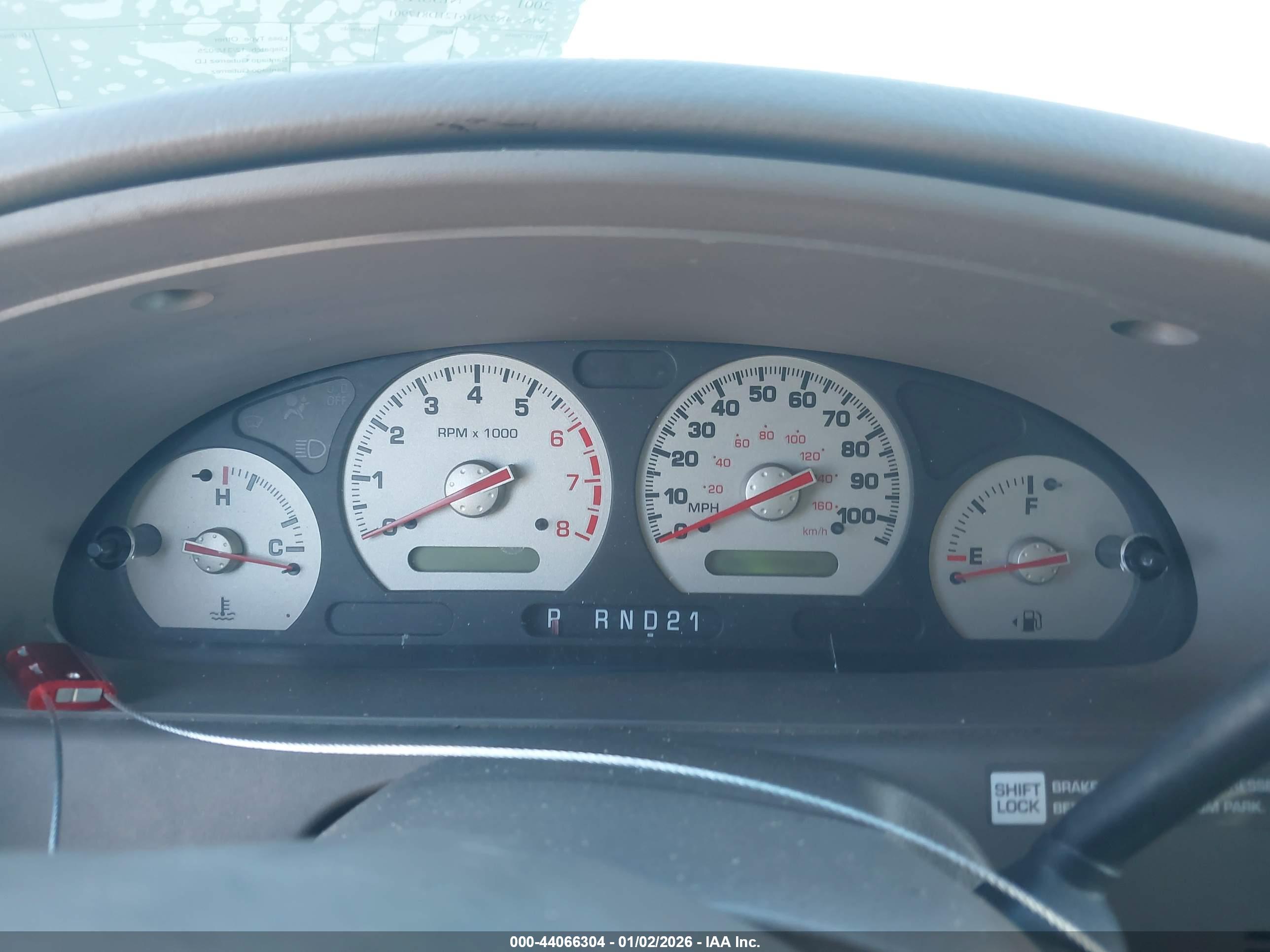 NISSAN QUEST image 7