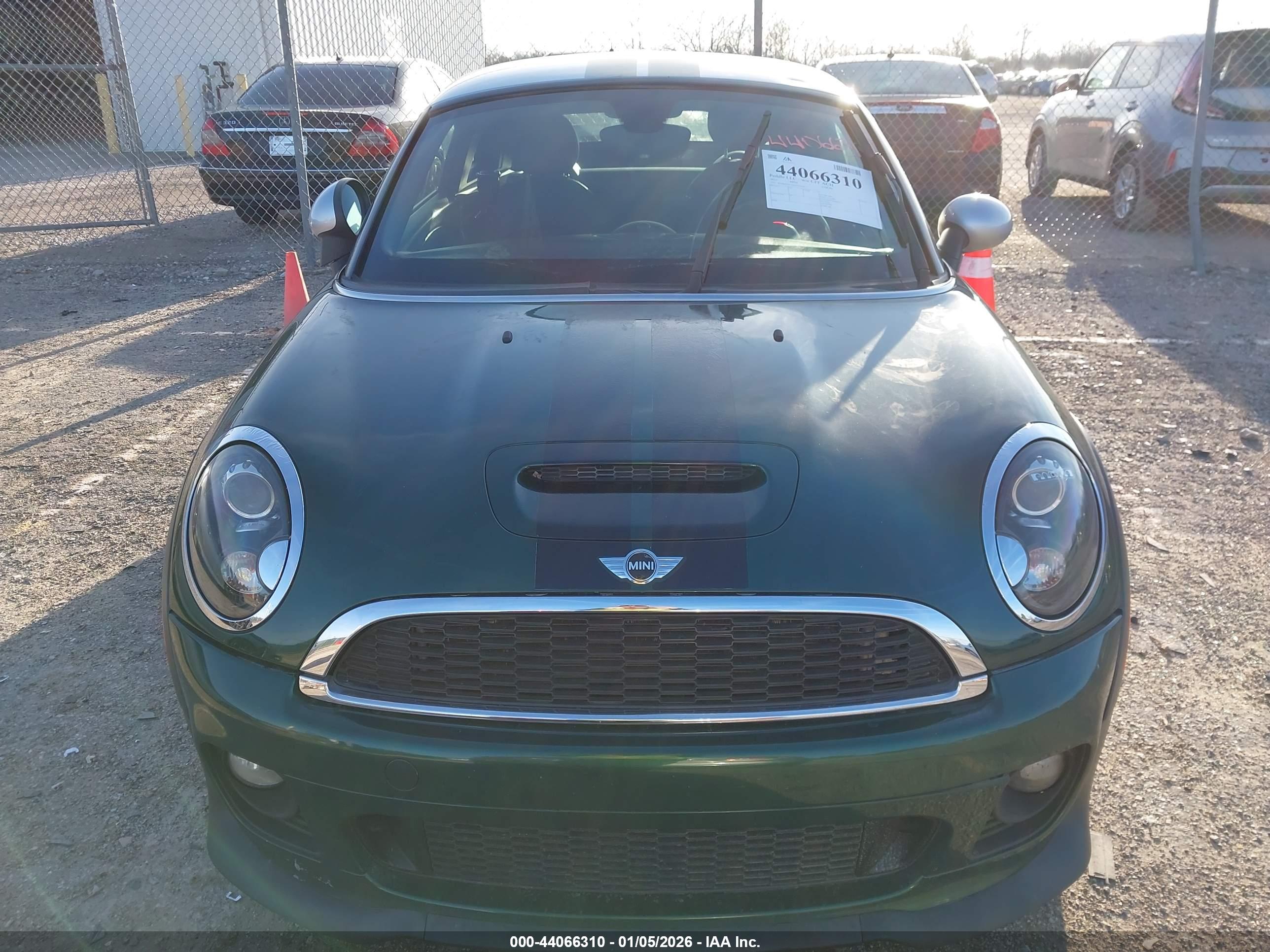 MINI COUPE image 6