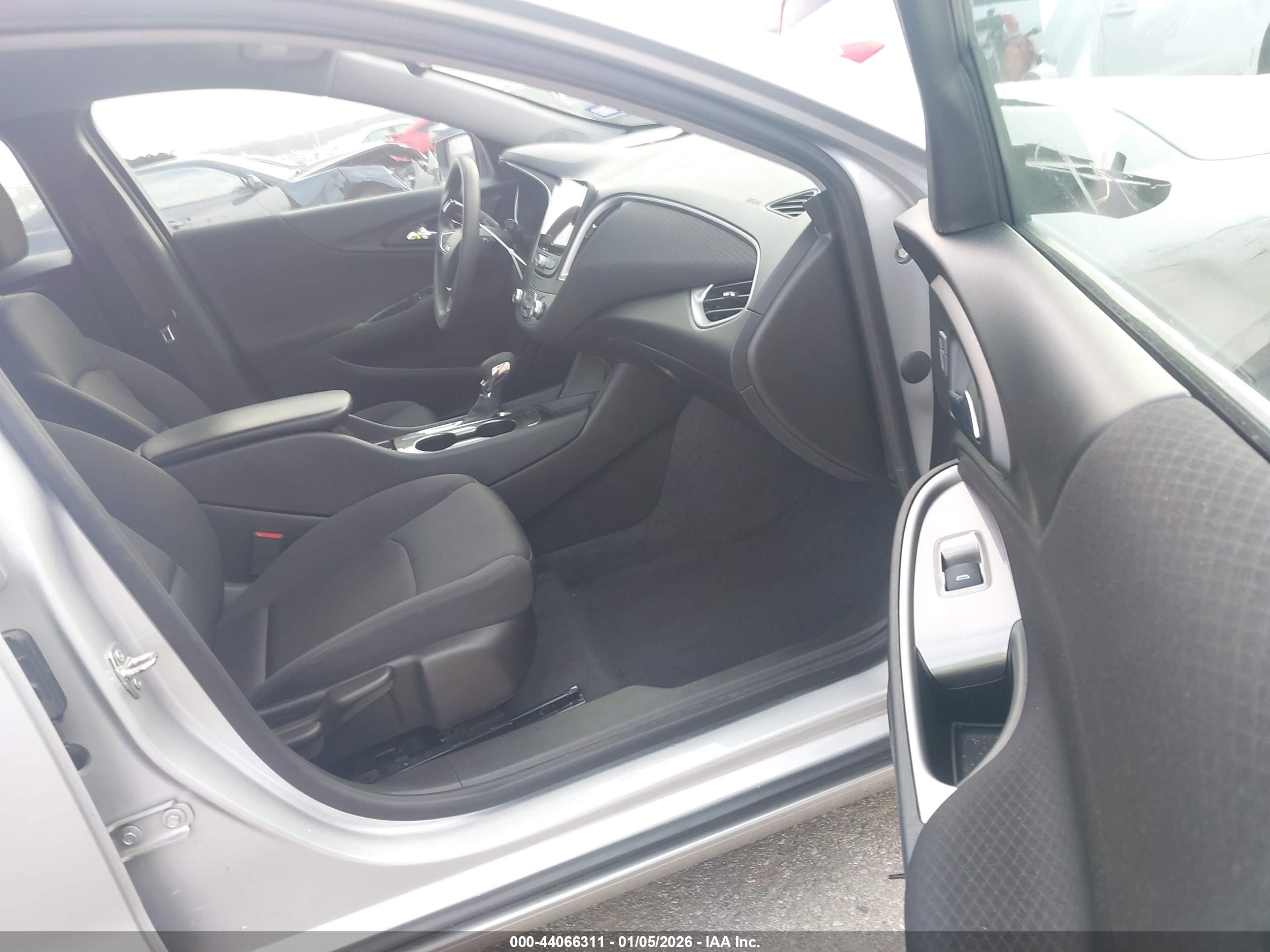 CHEVROLET MALIBU image 5
