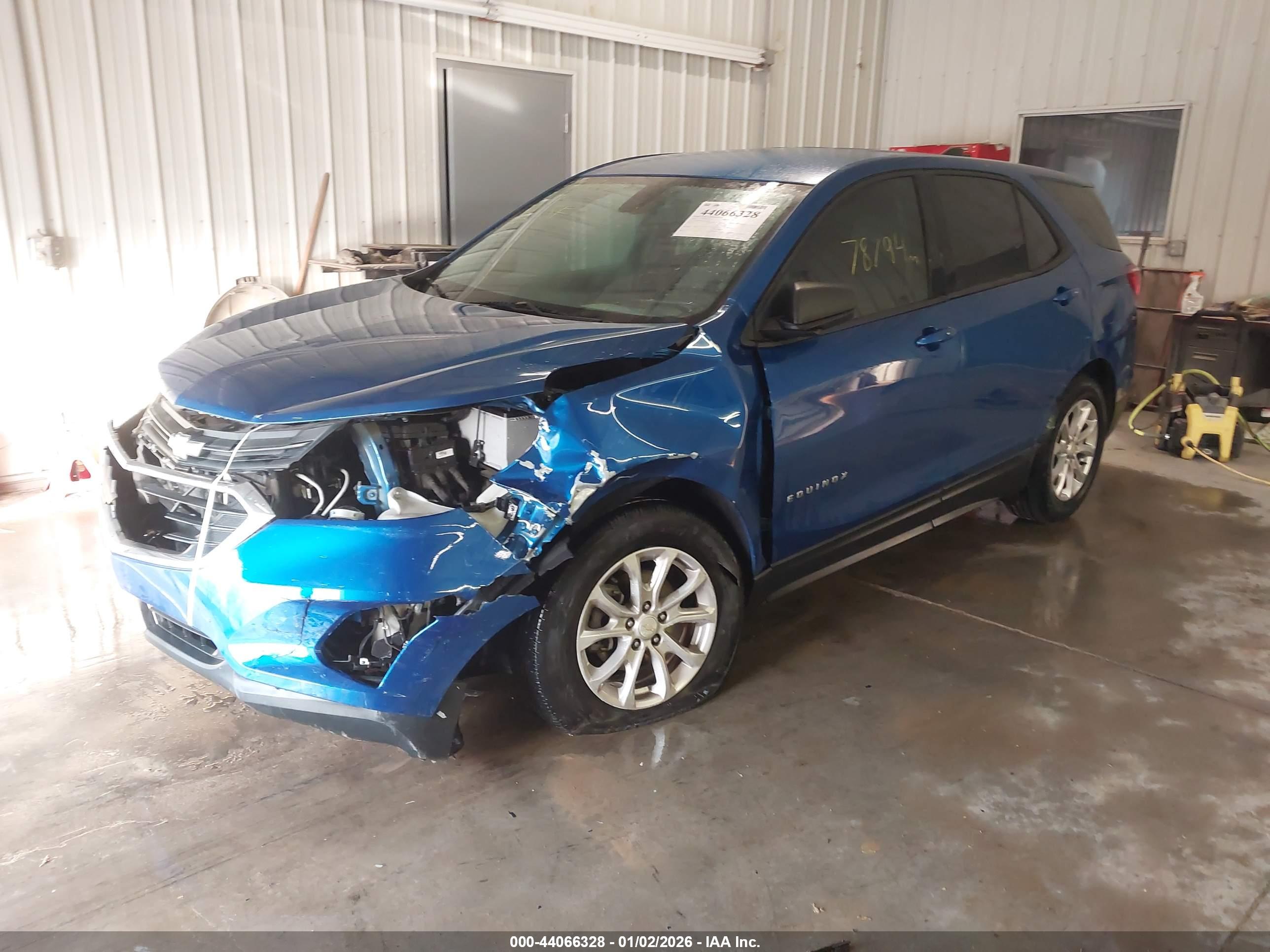 CHEVROLET EQUINOX image 2