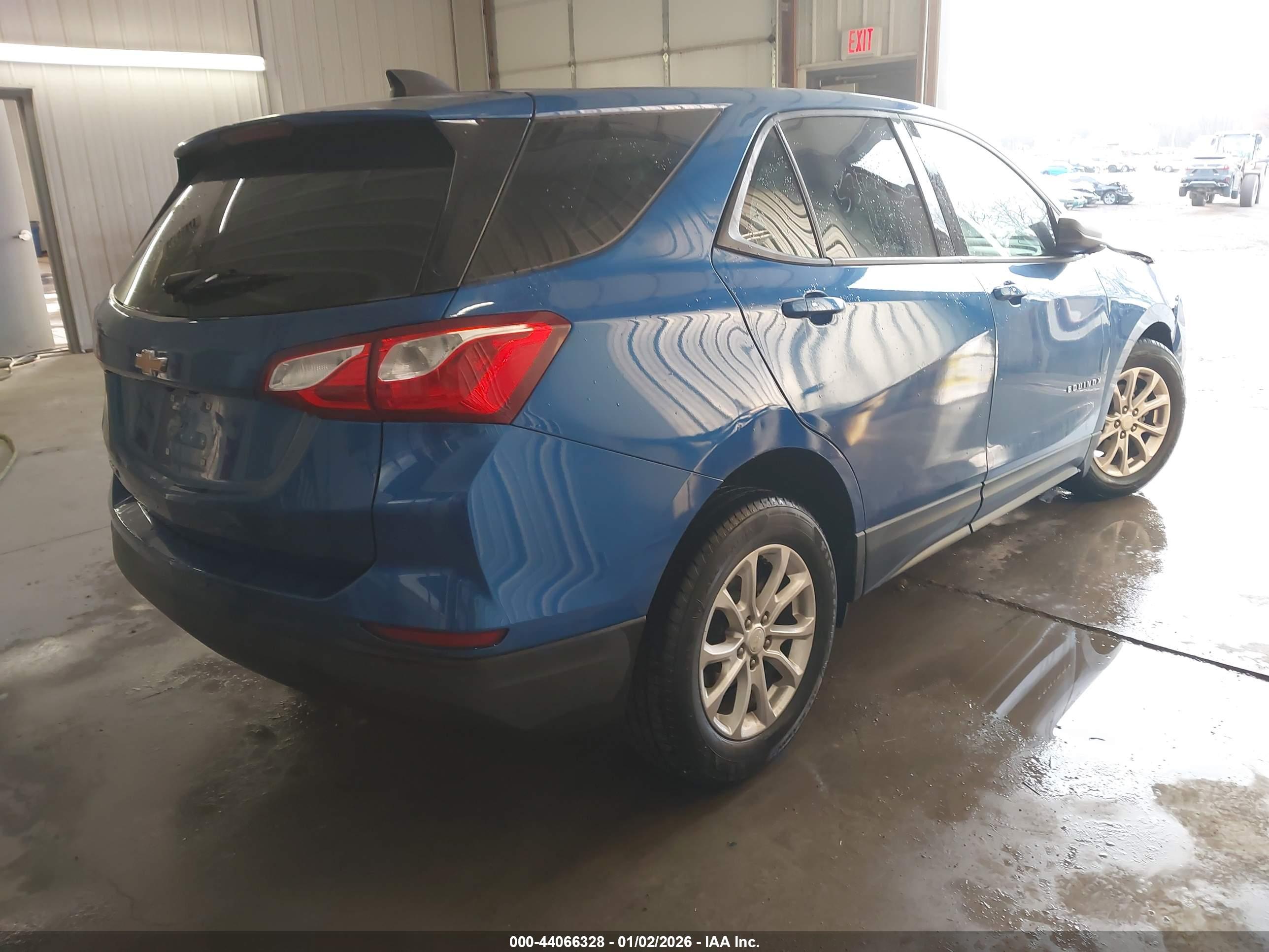 CHEVROLET EQUINOX image 4