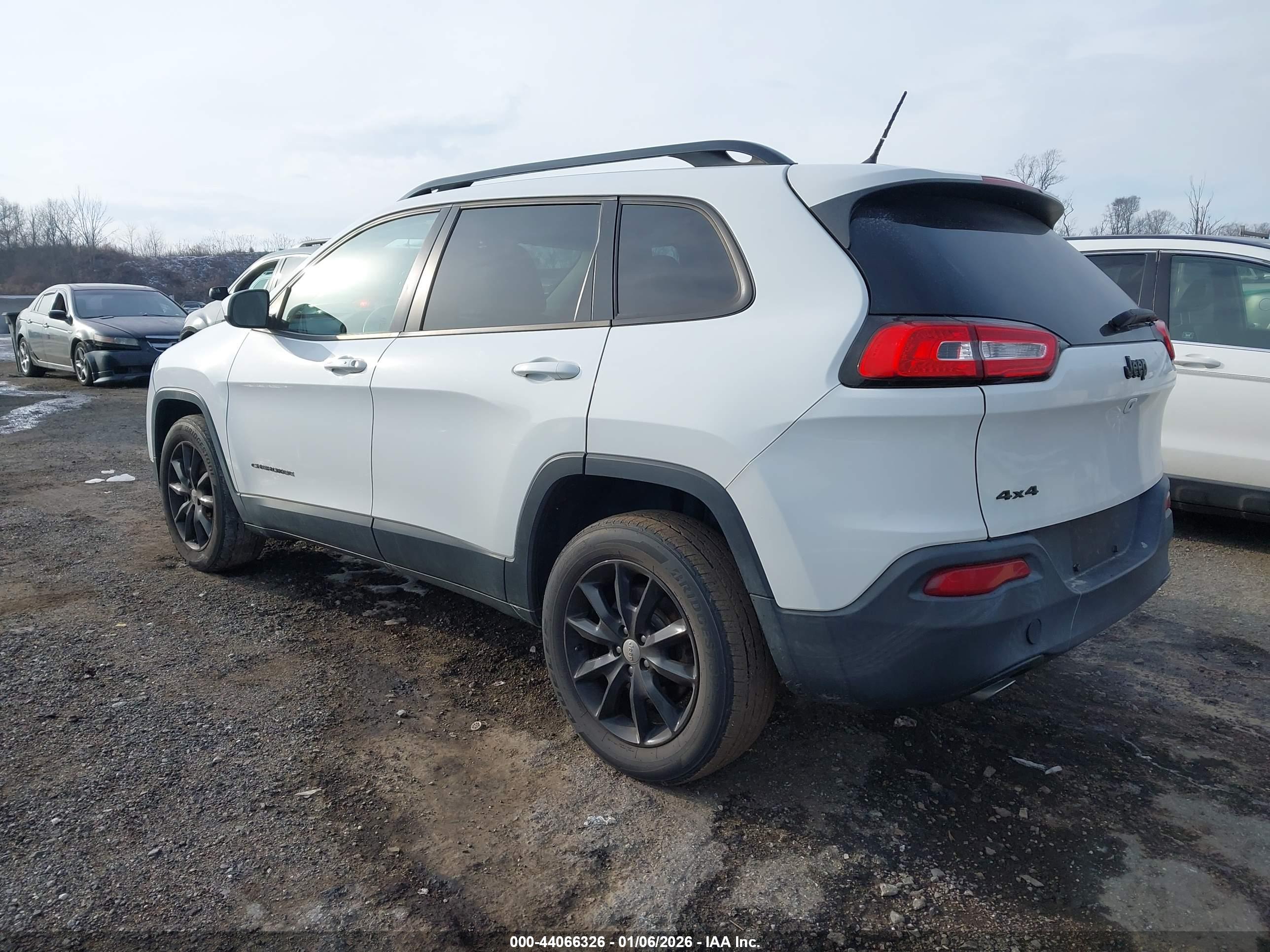 JEEP CHEROKEE image 3