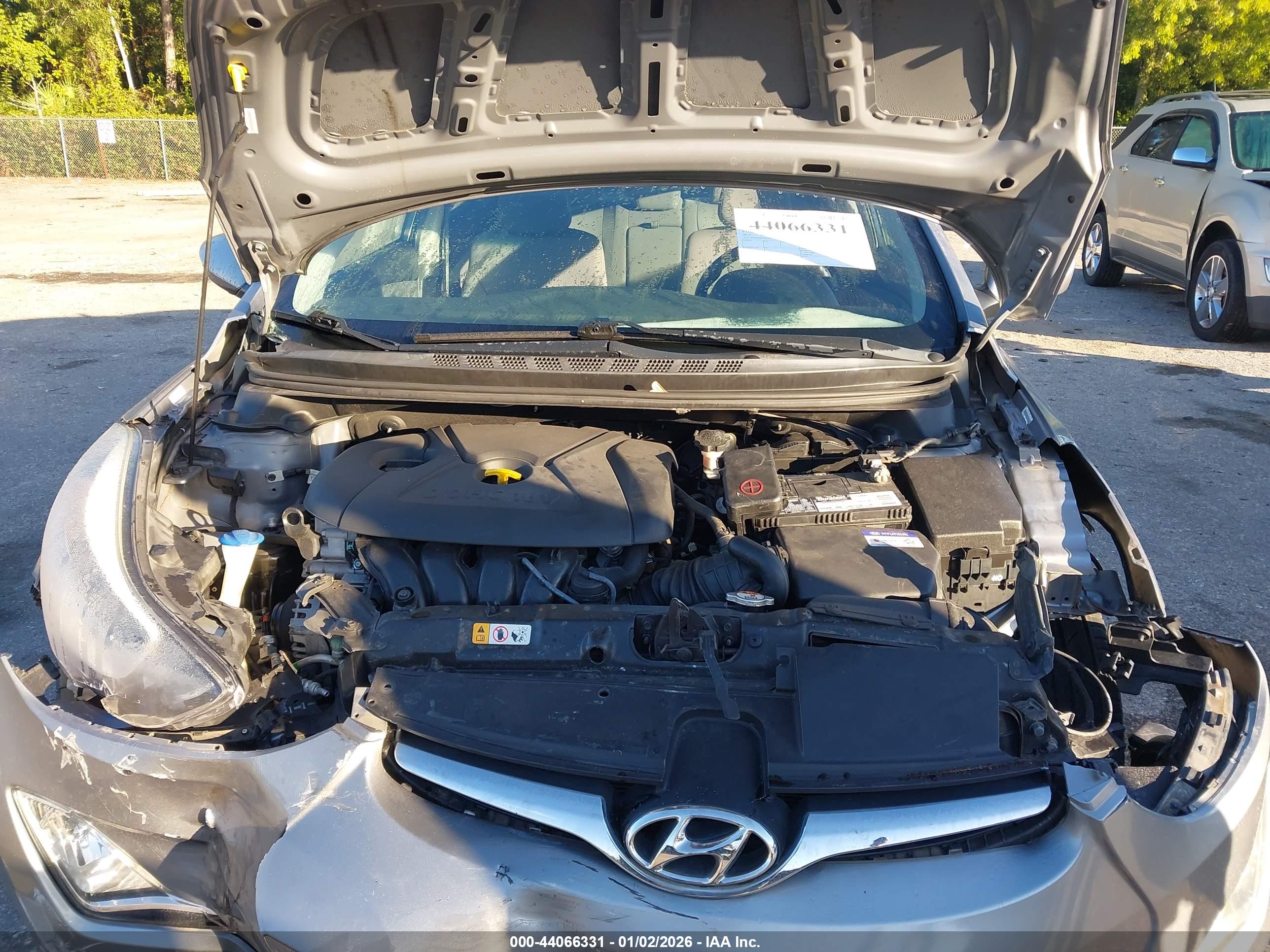 HYUNDAI ELANTRA image 10