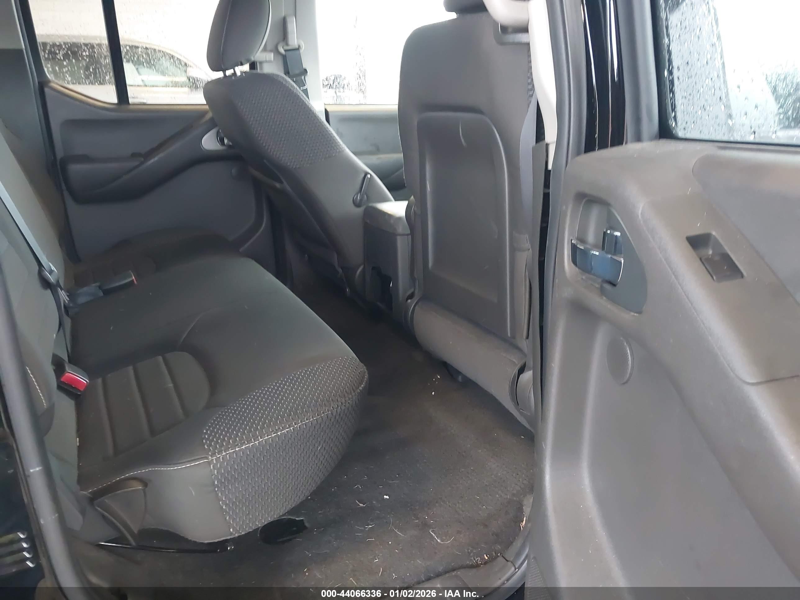 NISSAN FRONTIER image 8