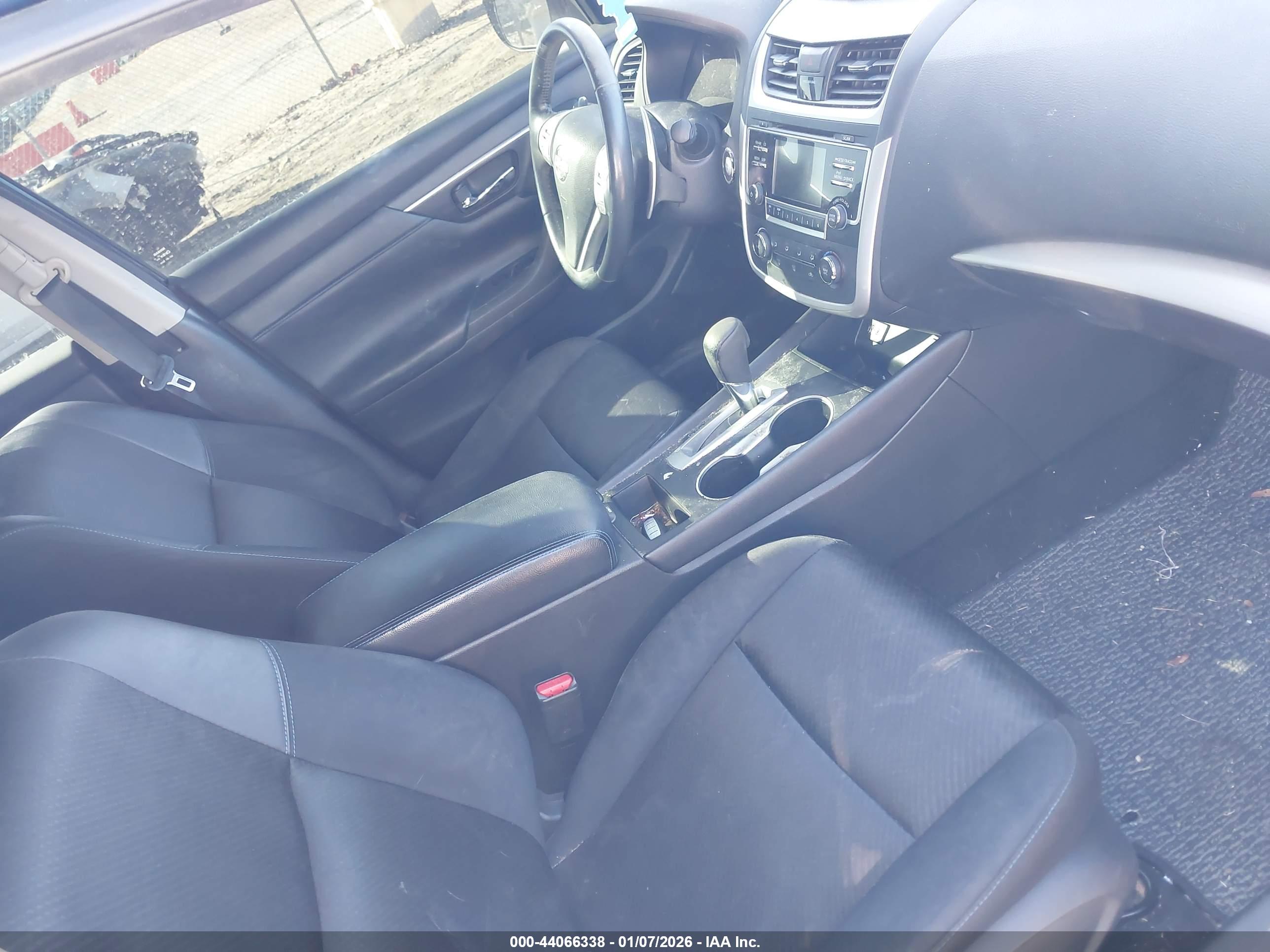 NISSAN ALTIMA image 5