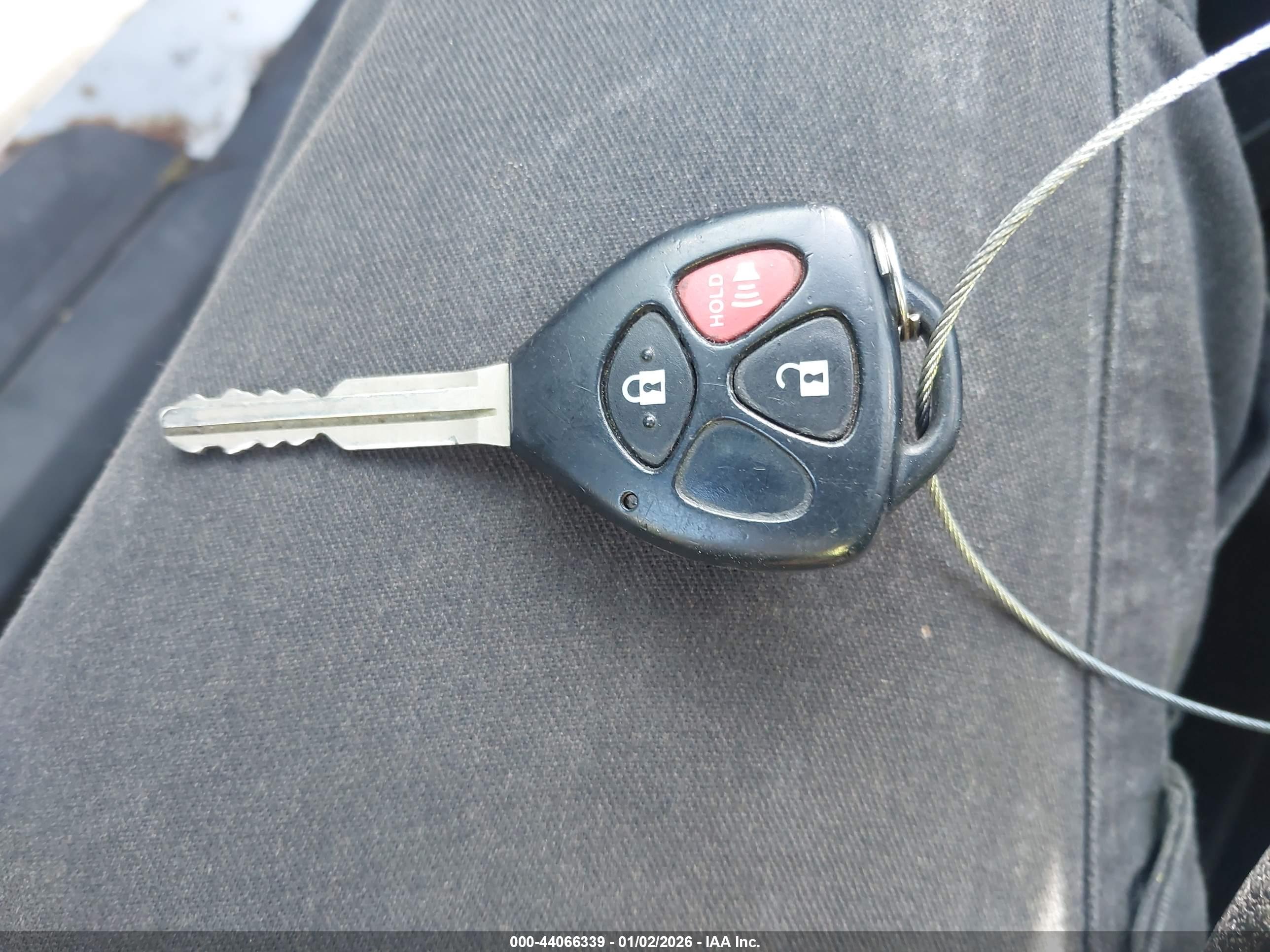 PONTIAC VIBE image 11