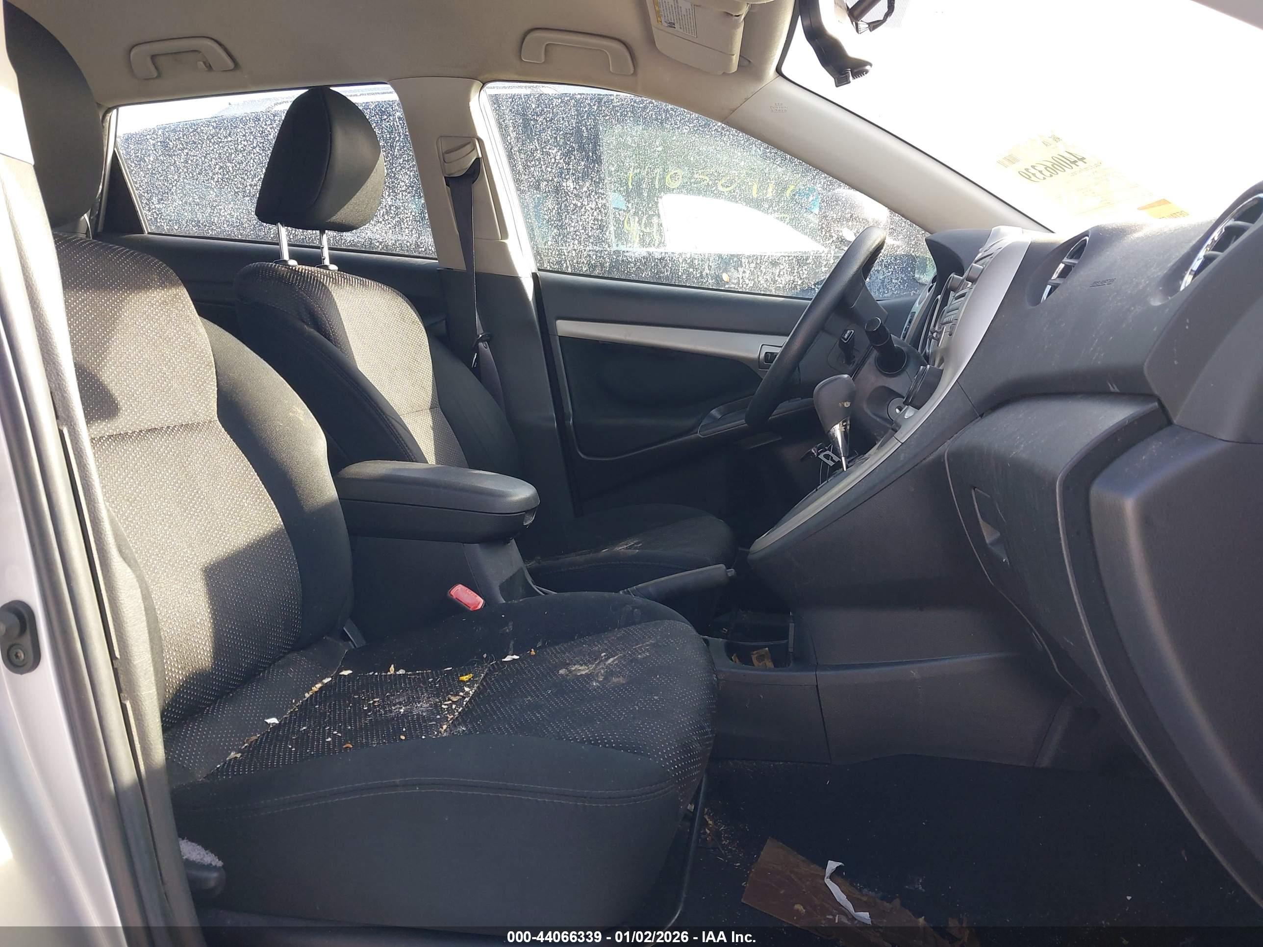 PONTIAC VIBE image 5