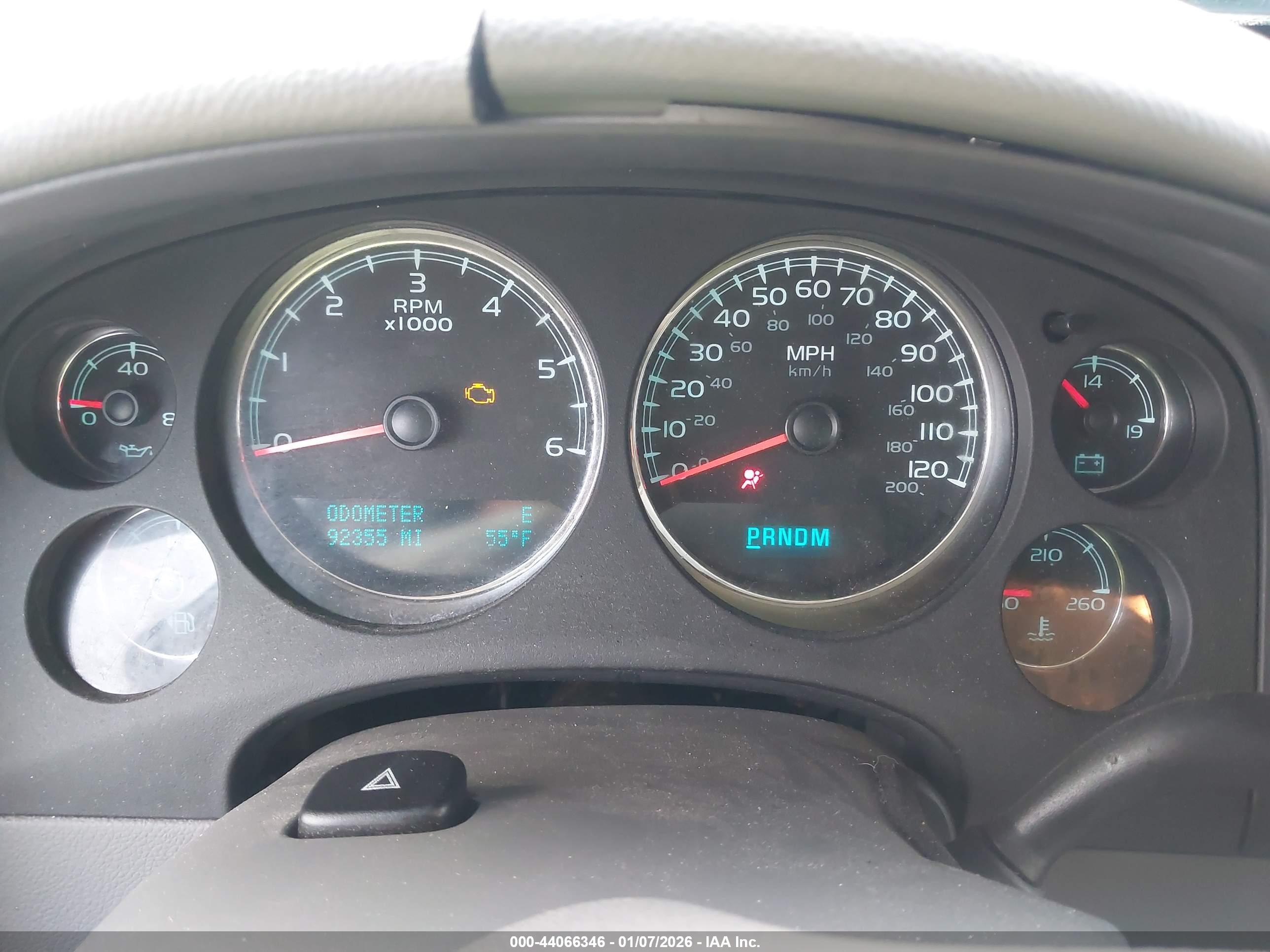 CHEVROLET SUBURBAN image 7