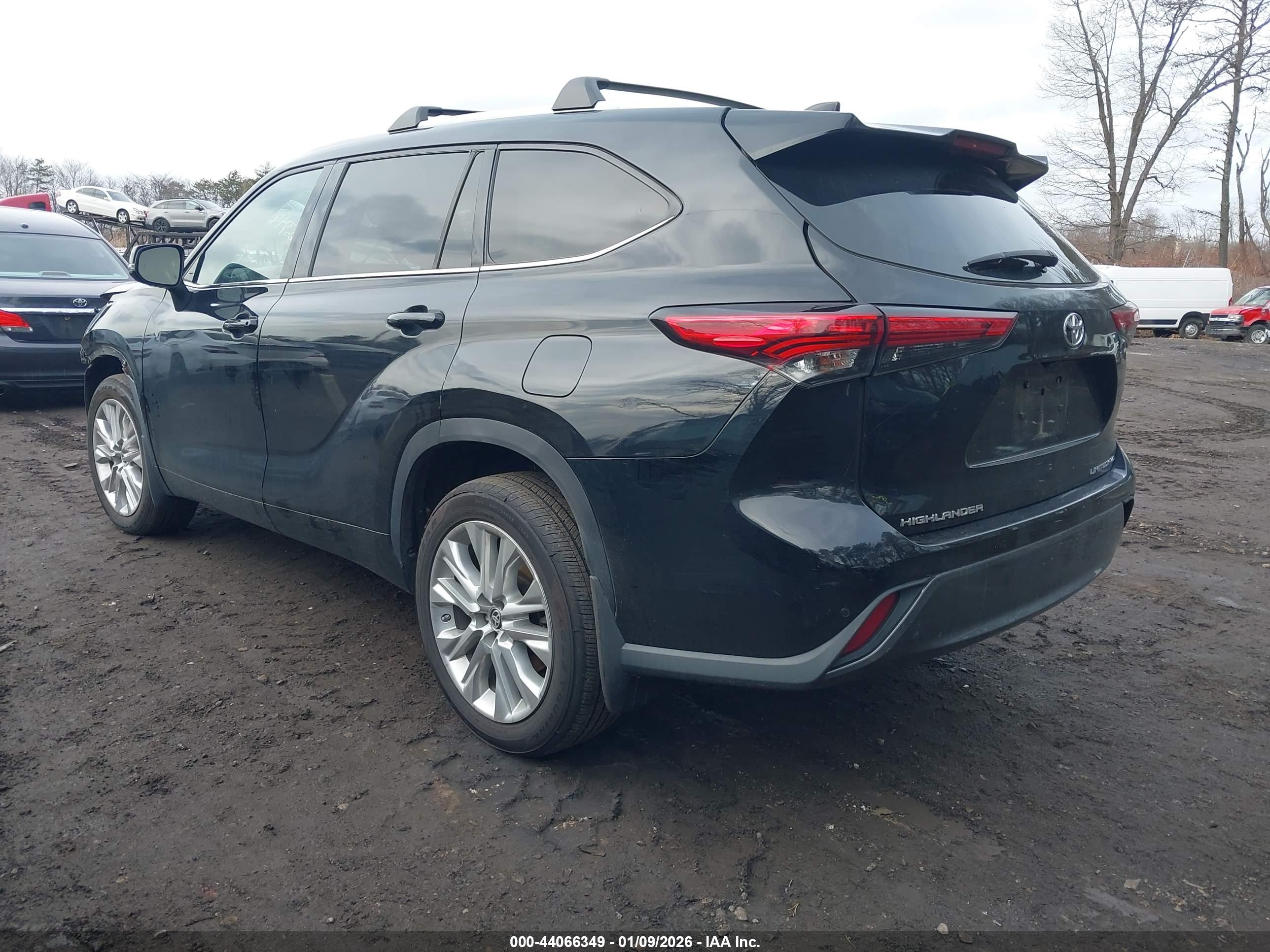 TOYOTA HIGHLANDER image 3