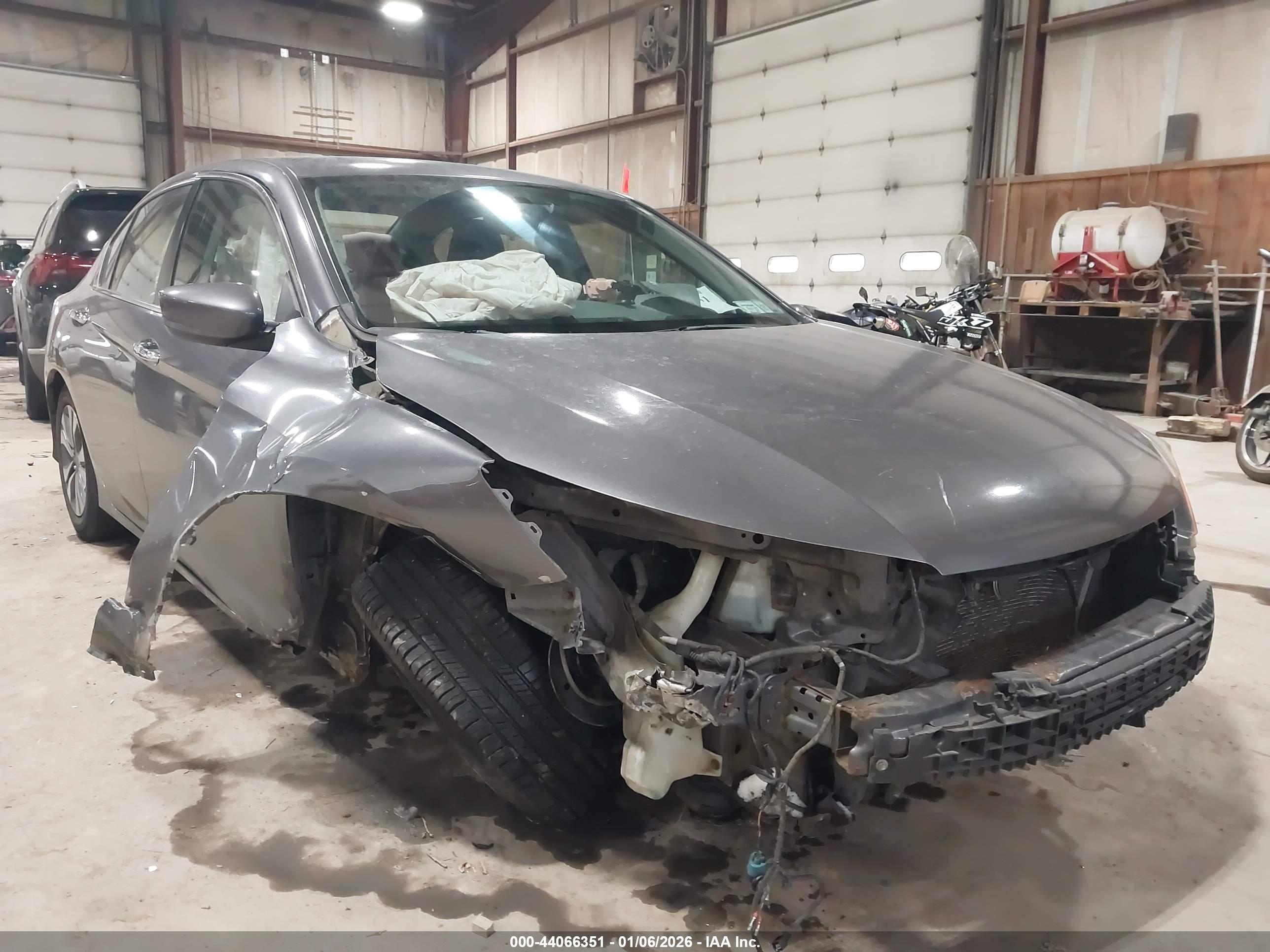 HONDA ACCORD image 6