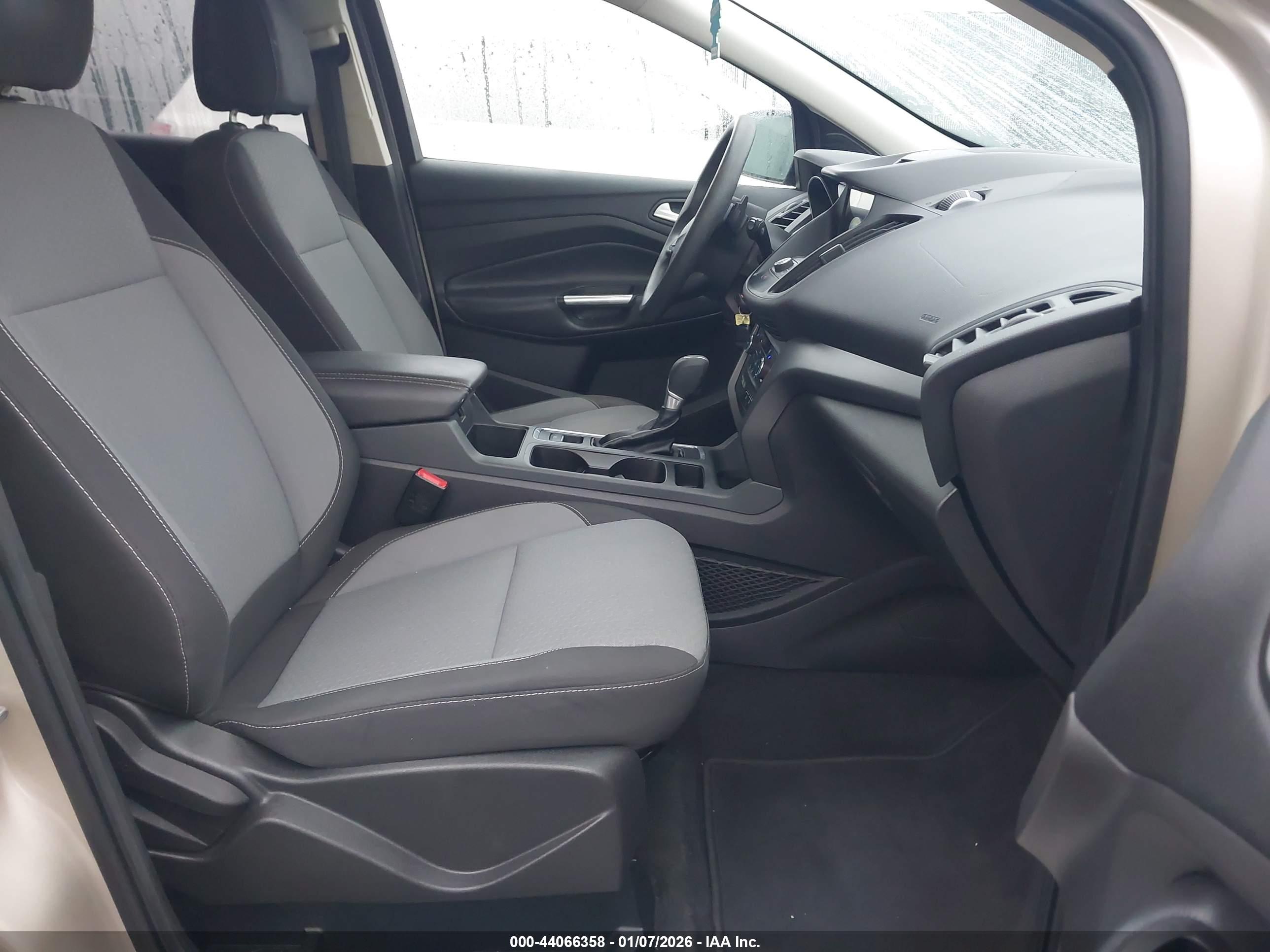 FORD ESCAPE image 5