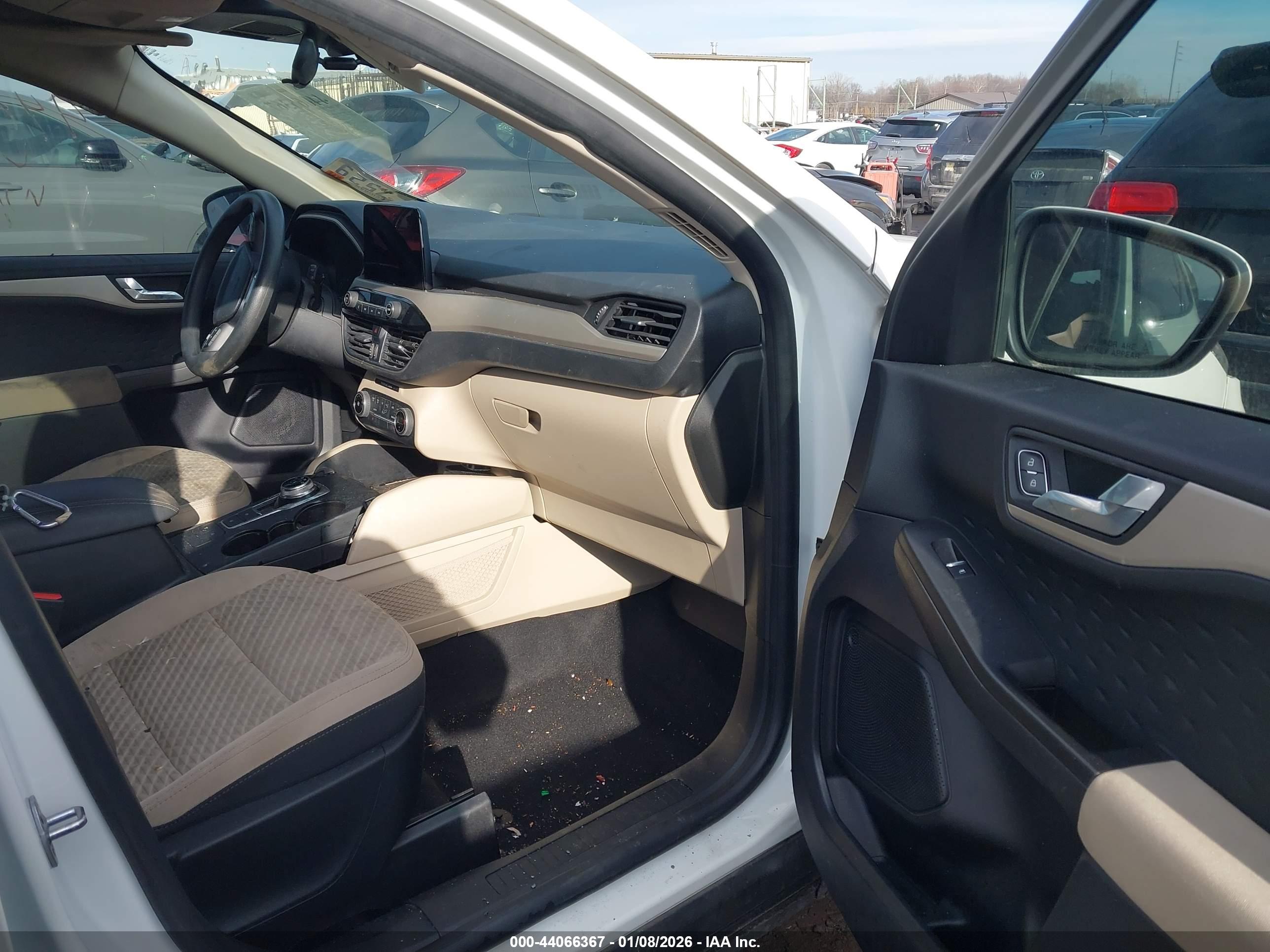 FORD ESCAPE image 5