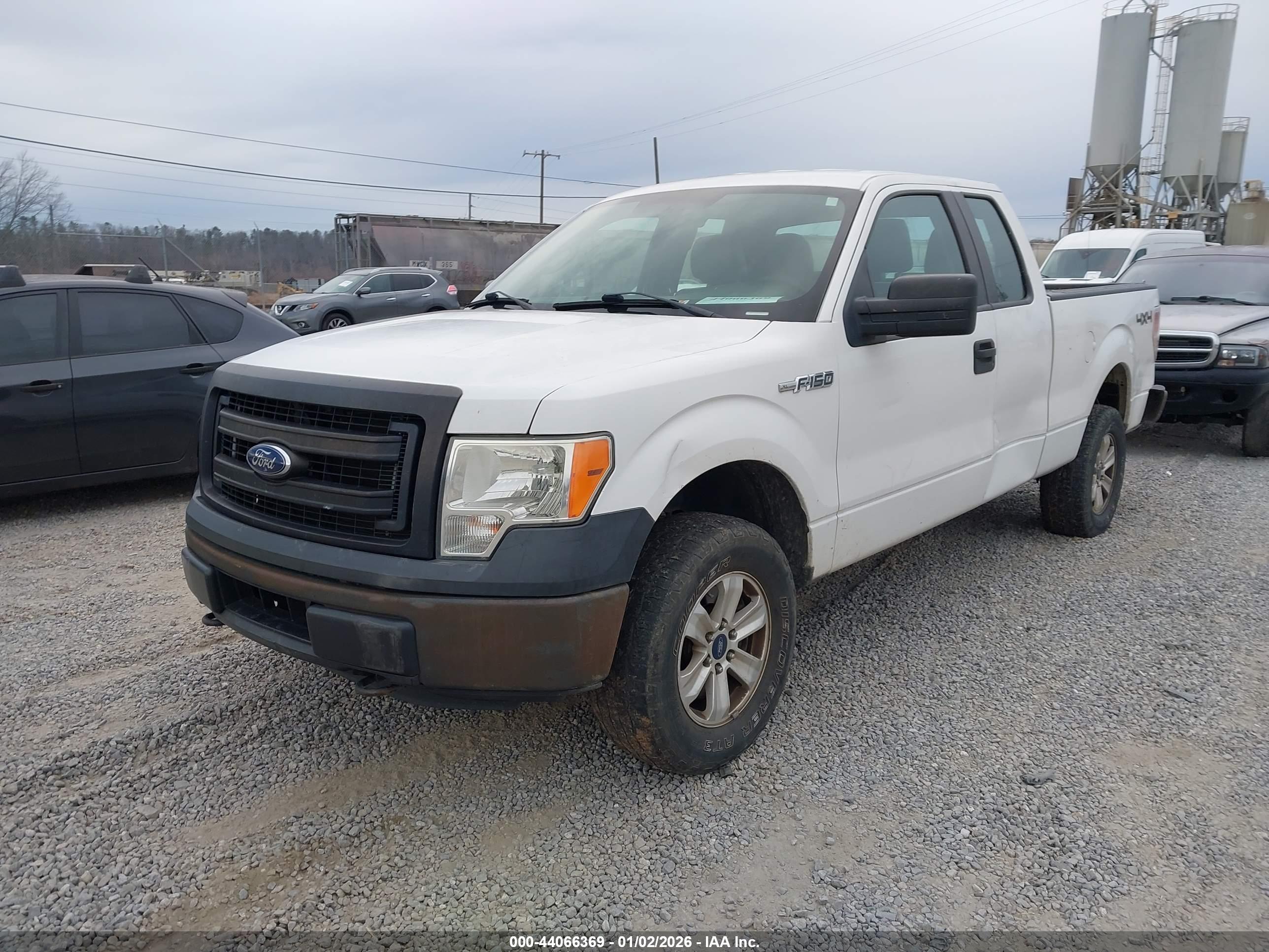 FORD F-150 image 2