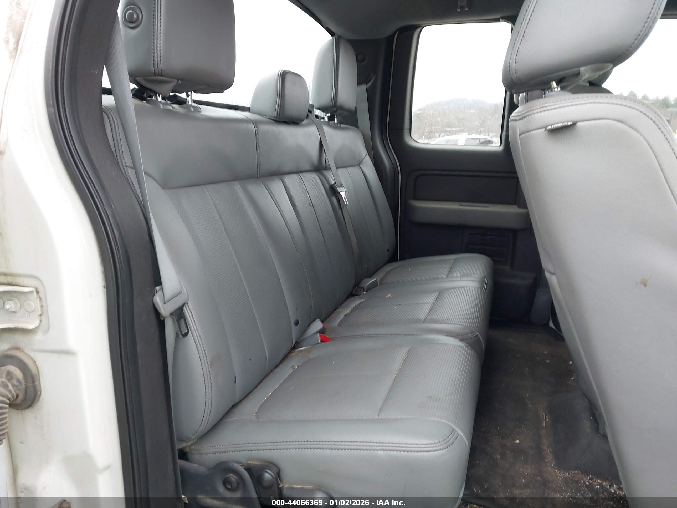 FORD F-150 image 8