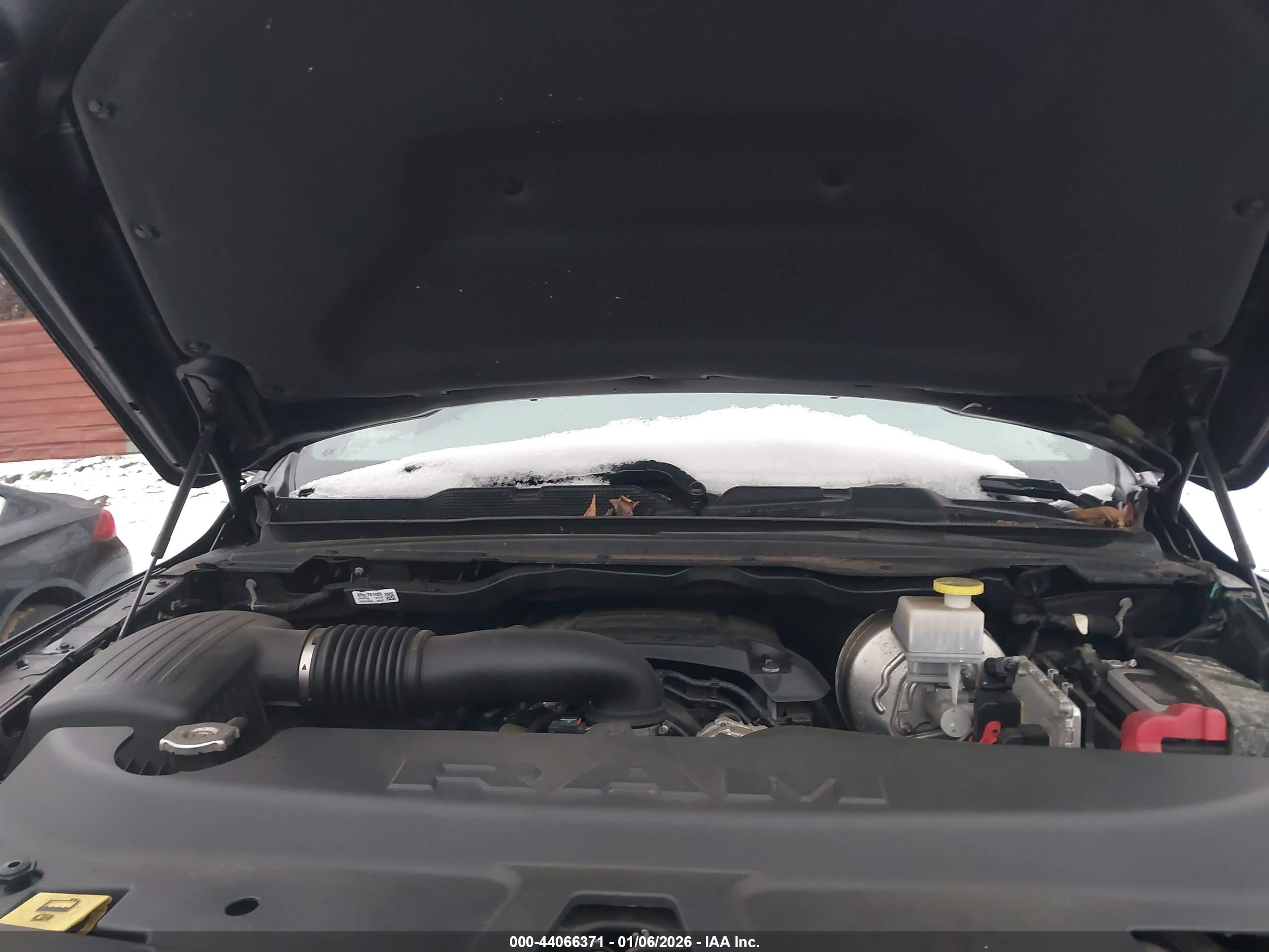RAM 1500 image 10