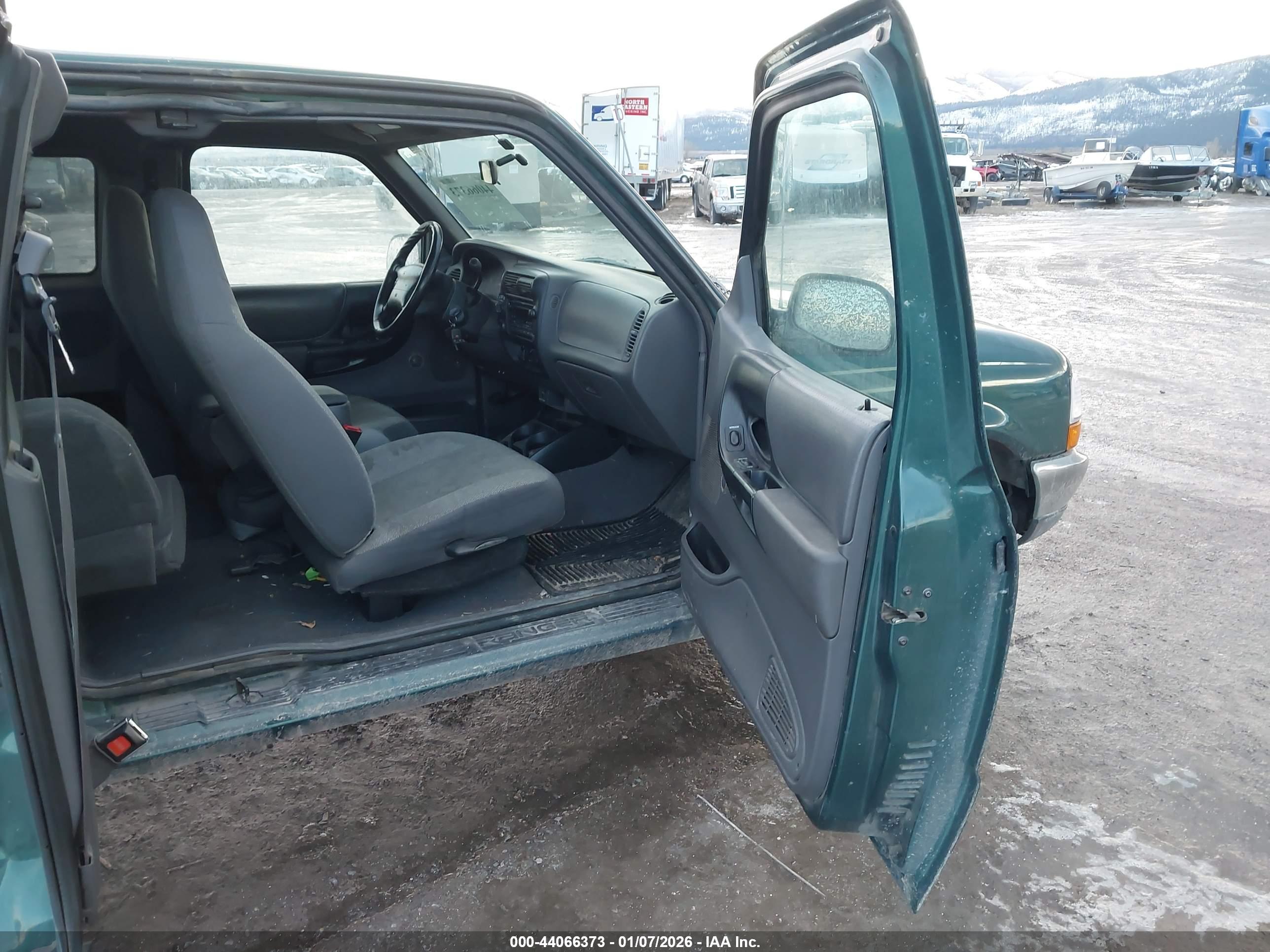 FORD RANGER image 5