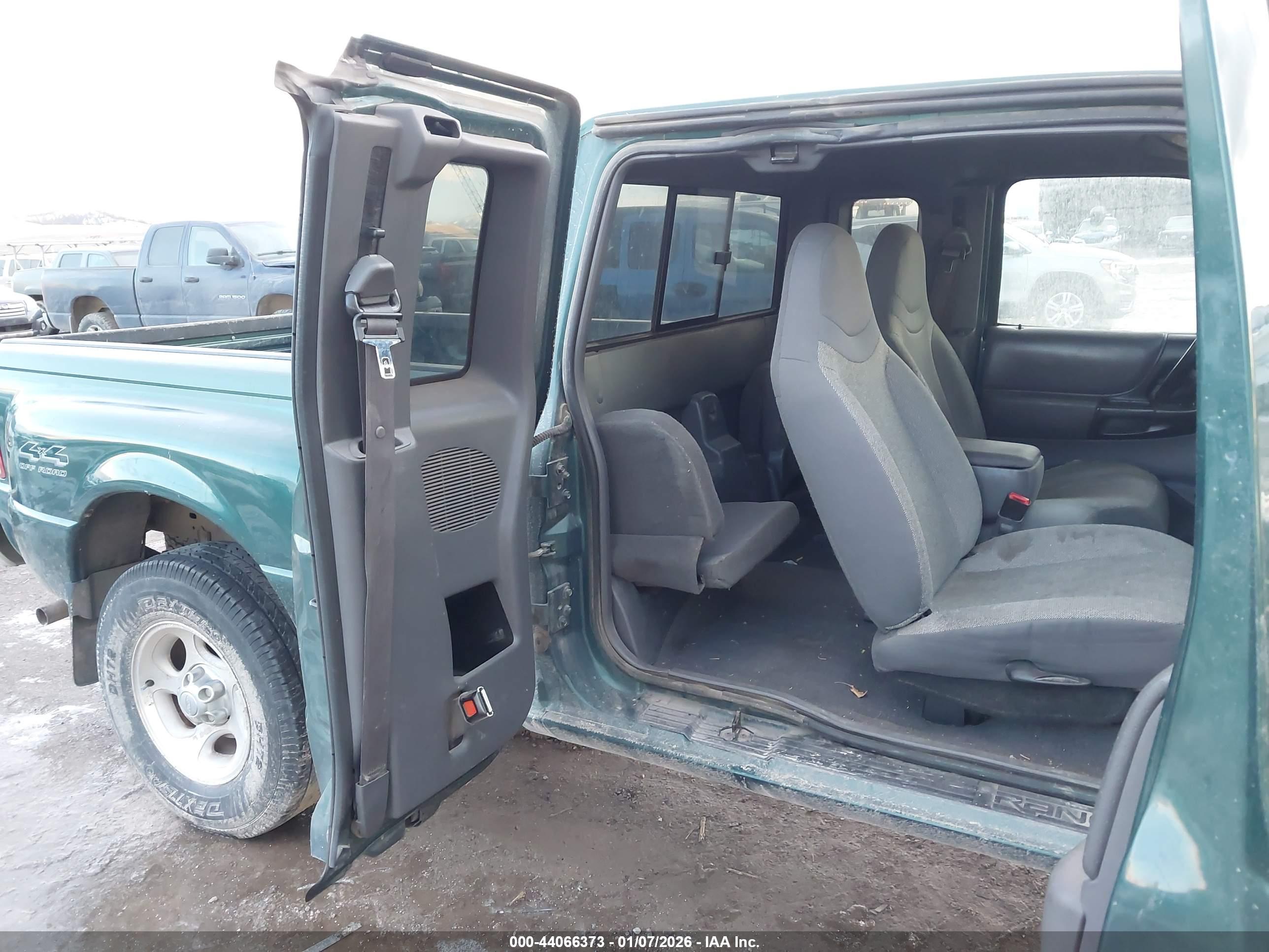 FORD RANGER image 8