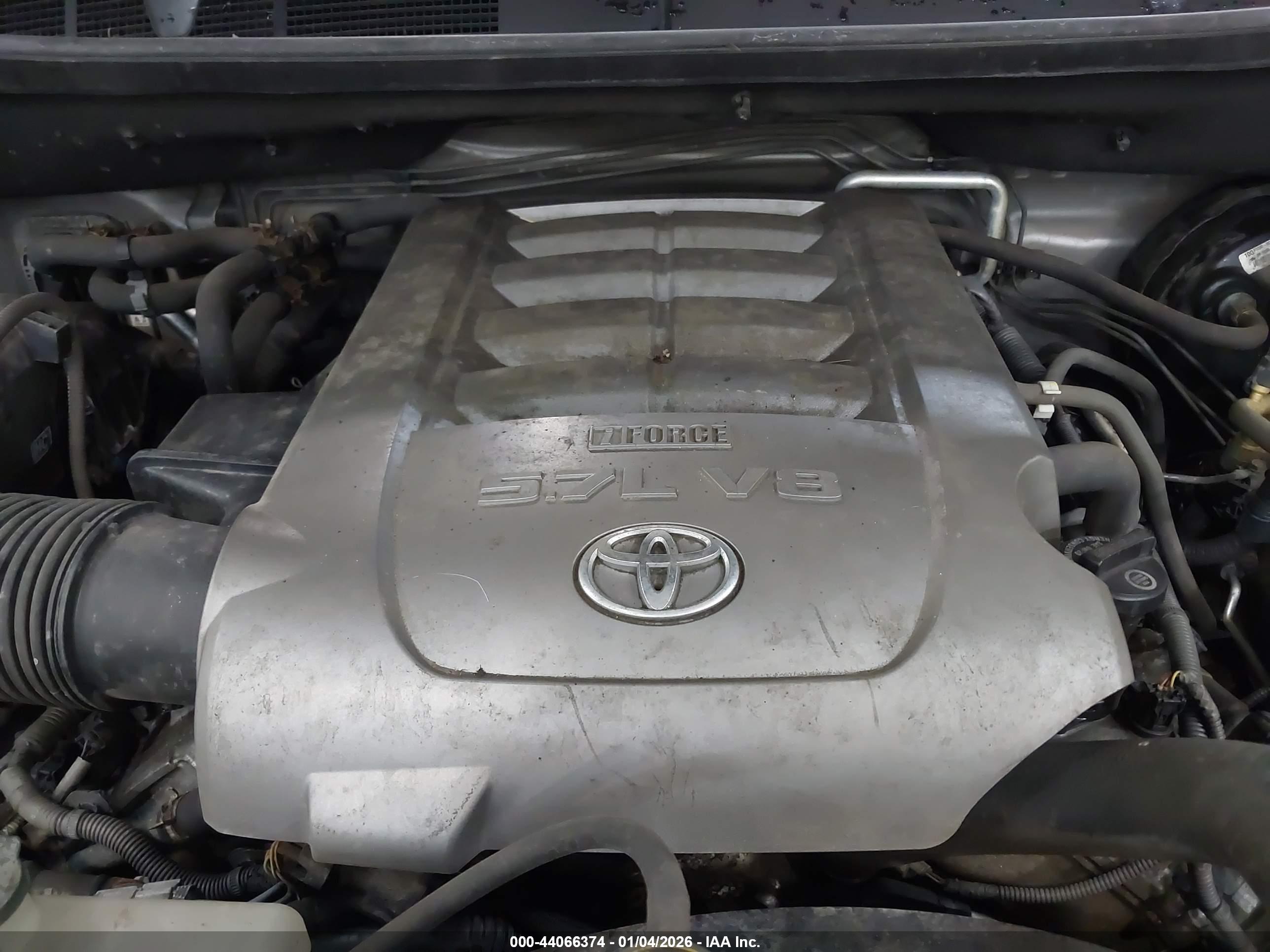 TOYOTA SEQUOIA image 10