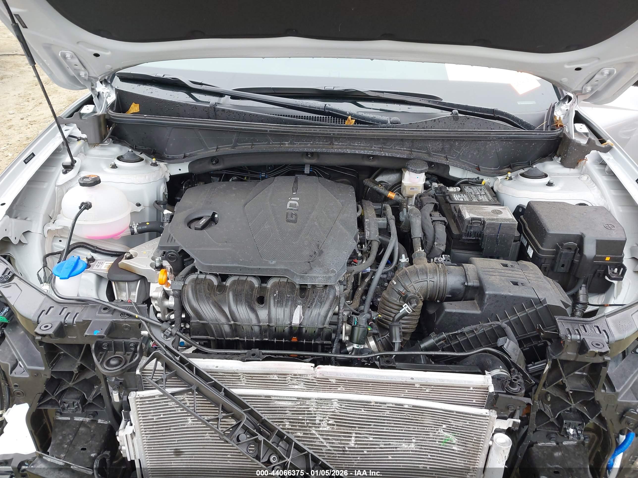 HYUNDAI TUCSON image 10