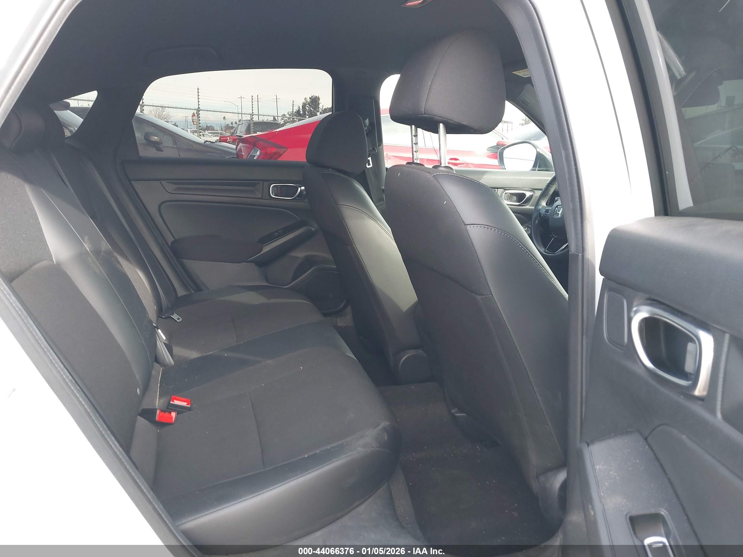 HONDA CIVIC image 8