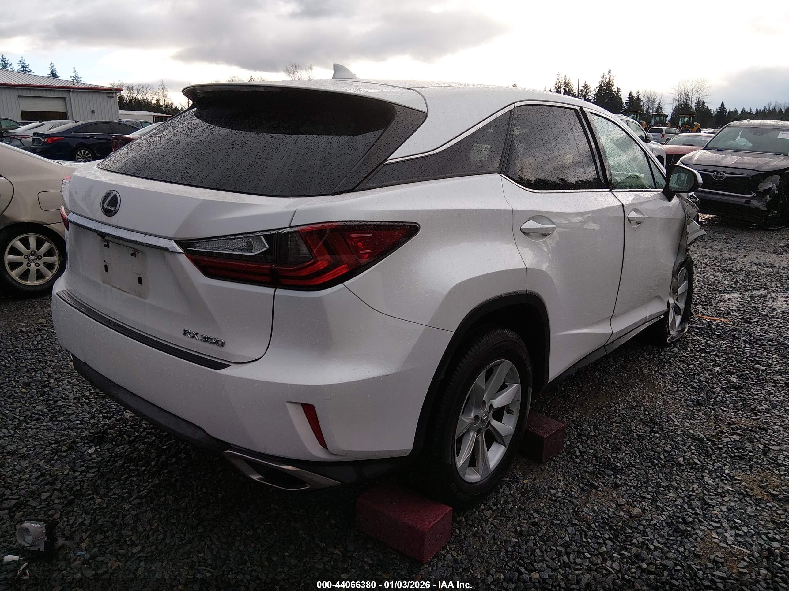 LEXUS RX image 4