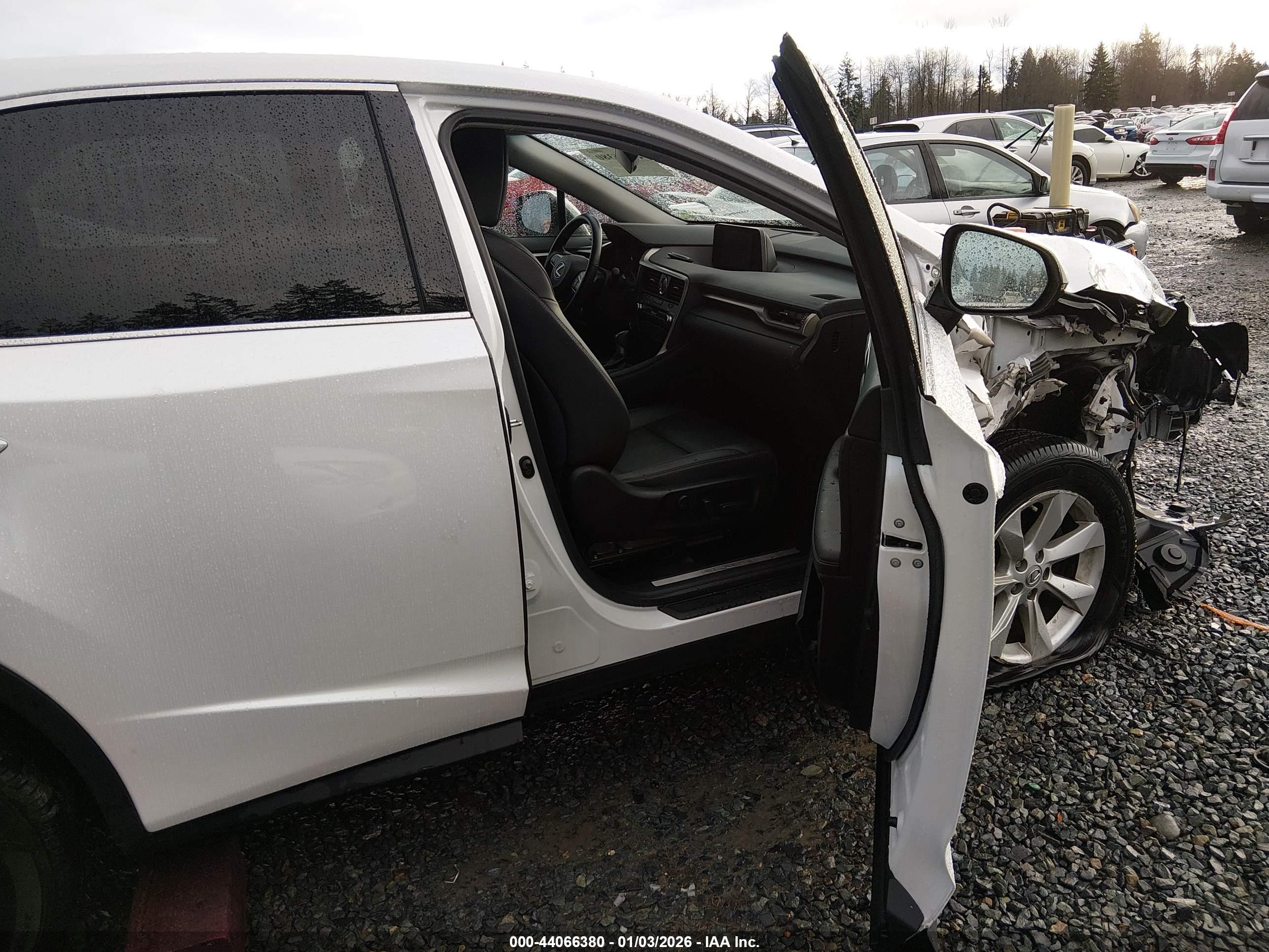 LEXUS RX image 5