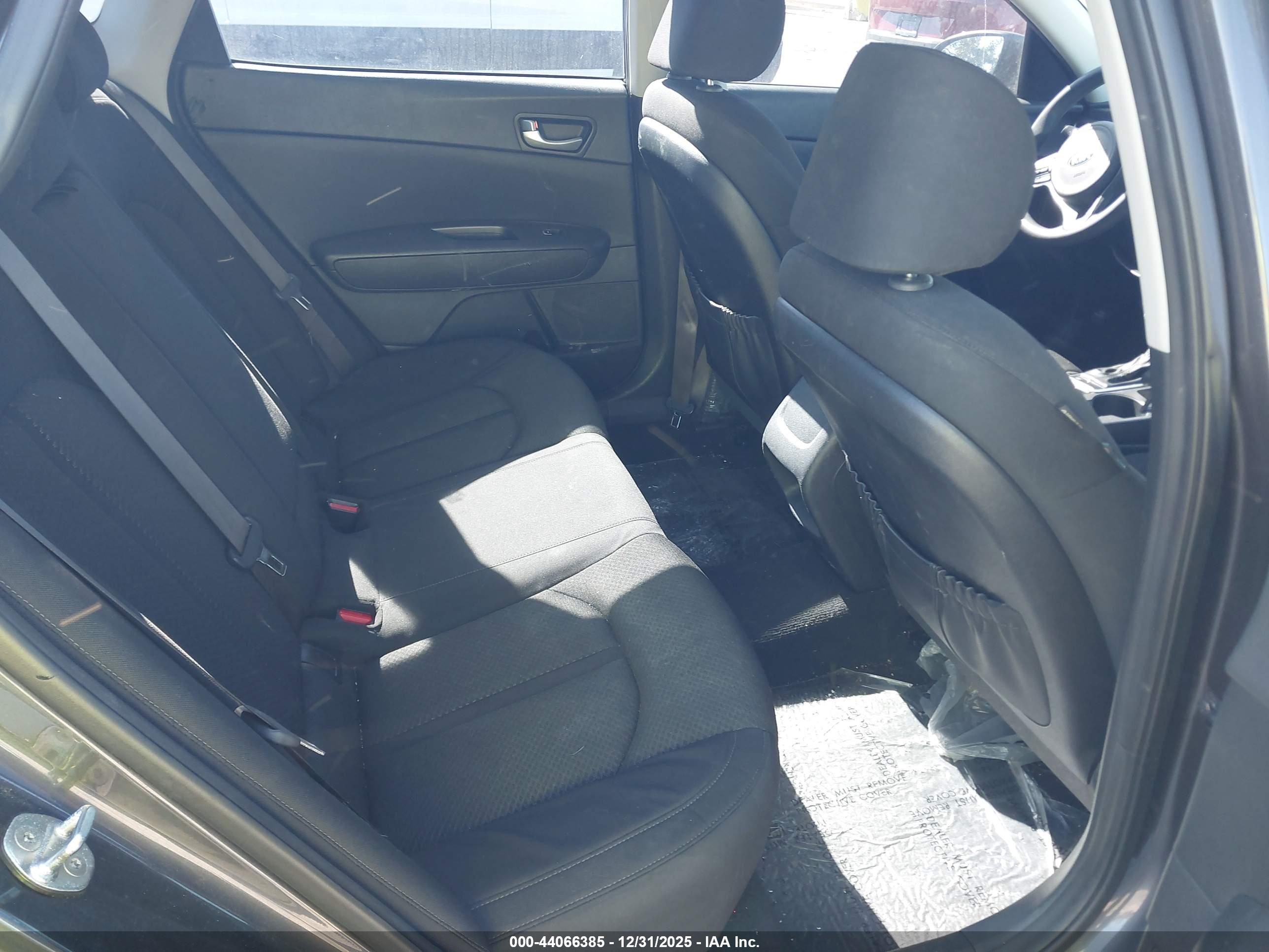 KIA OPTIMA image 8