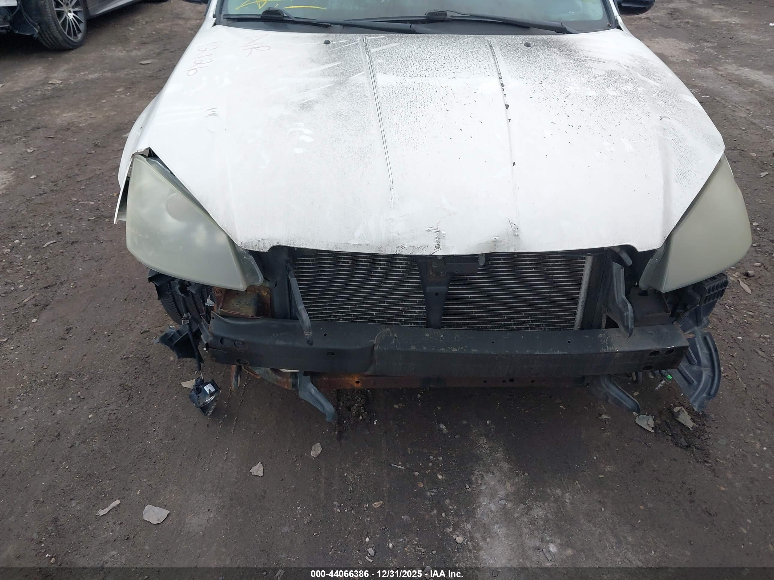 NISSAN ALTIMA image 6