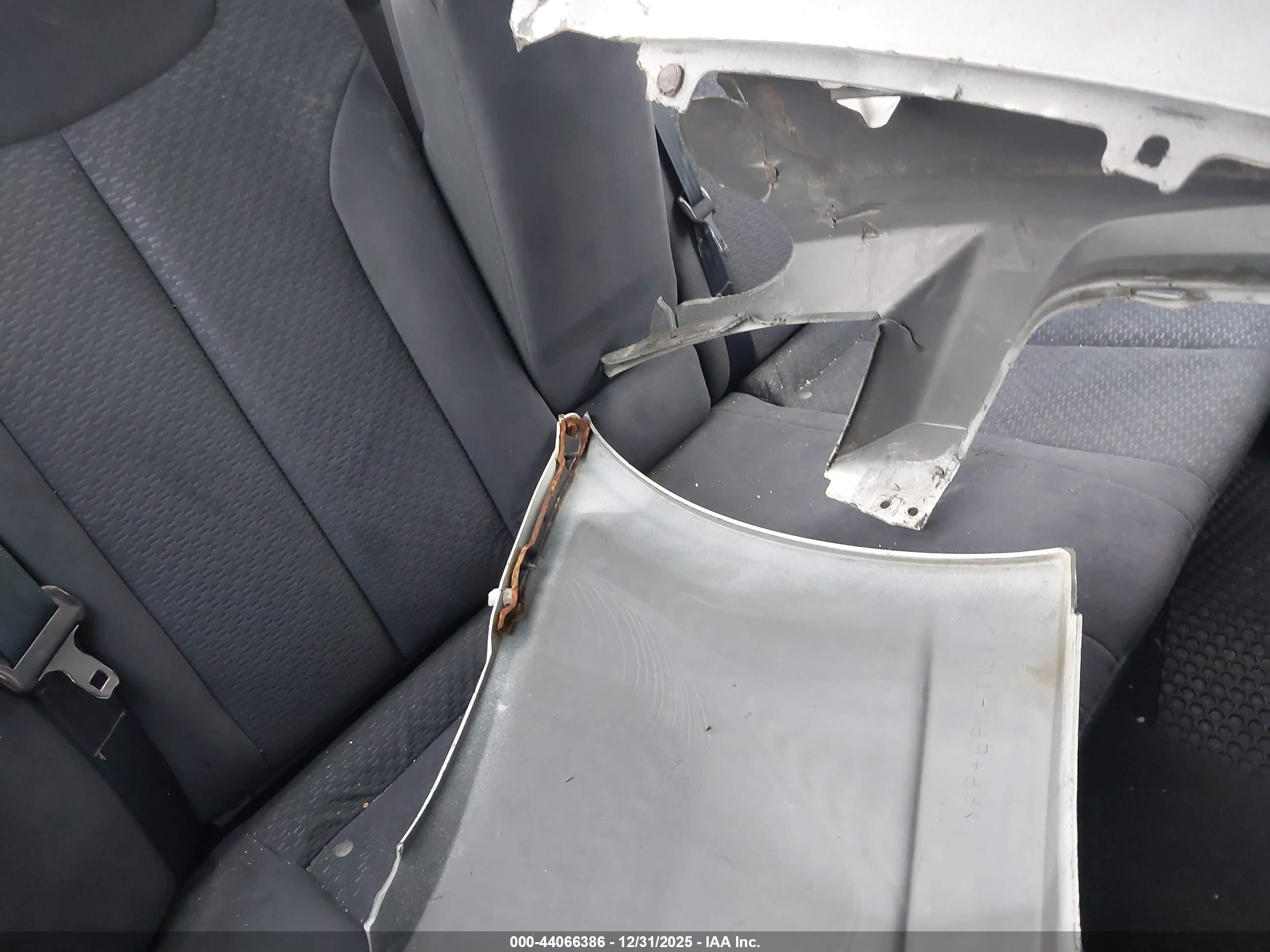 NISSAN ALTIMA image 8