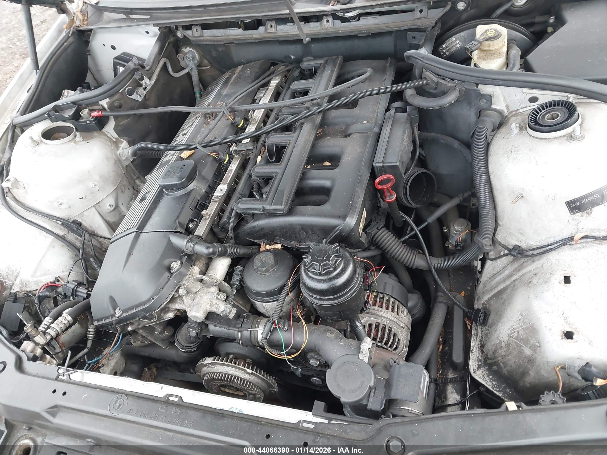 BMW 325CI image 10