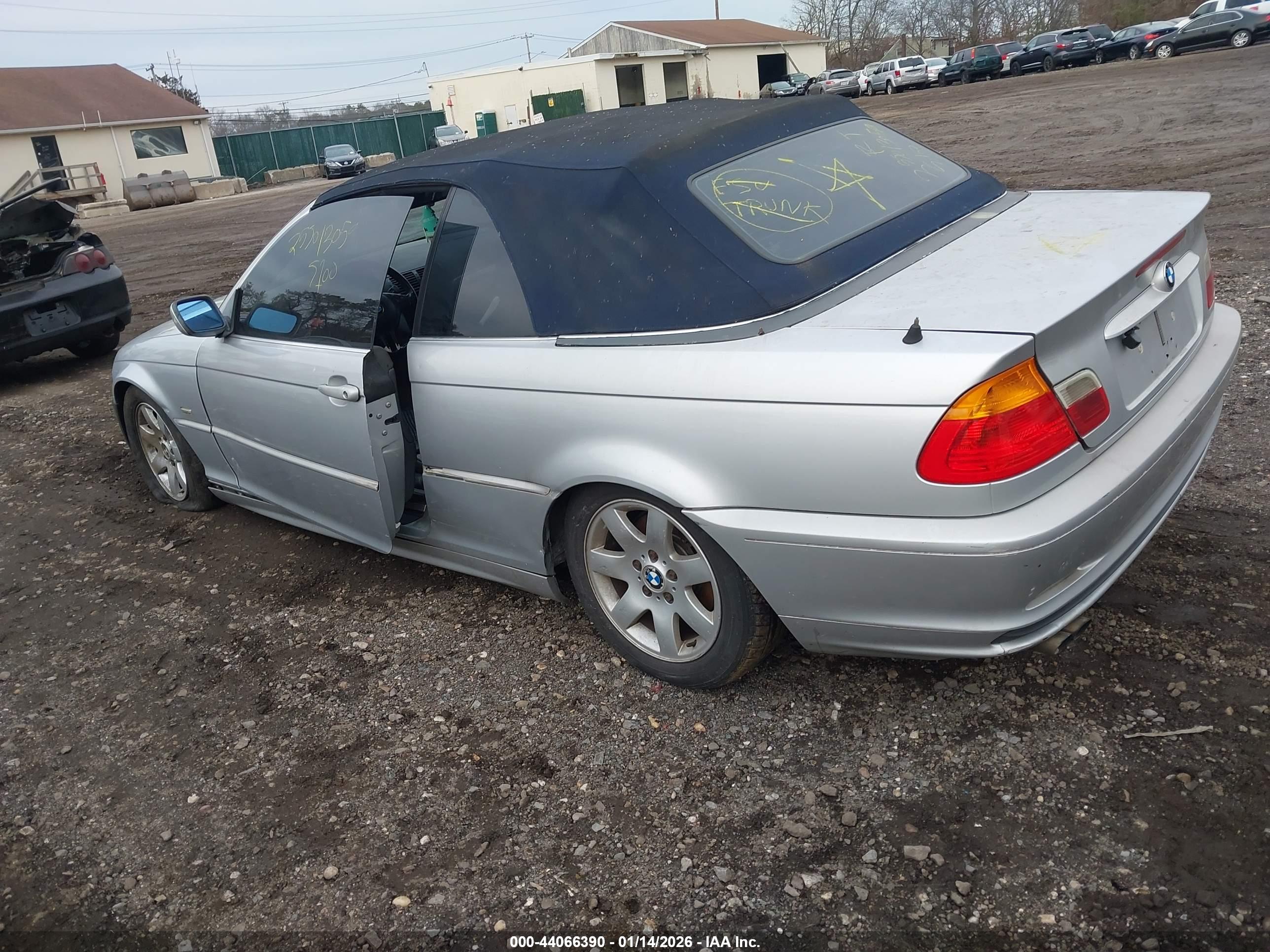 BMW 325CI image 3