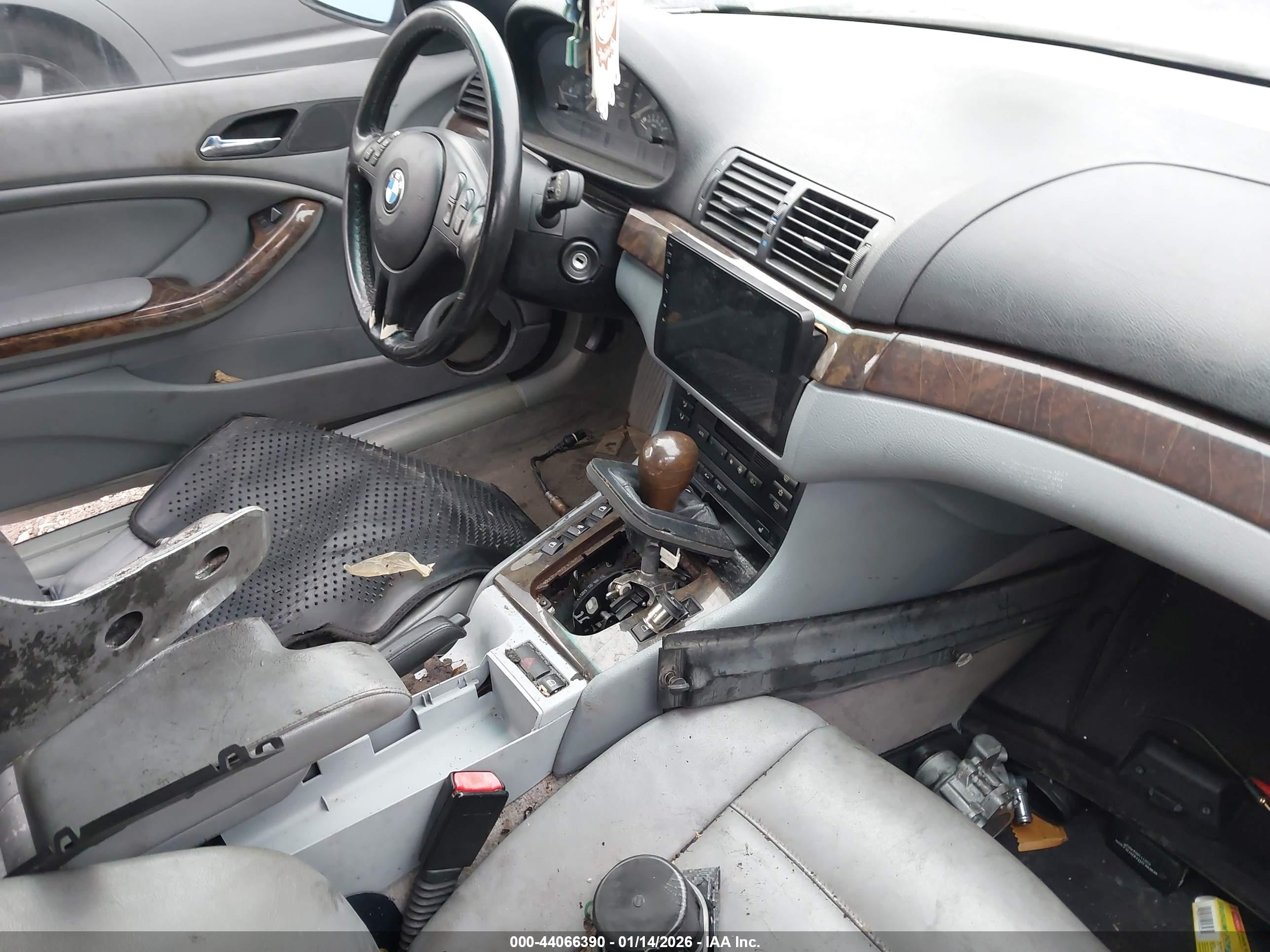 BMW 325CI image 5