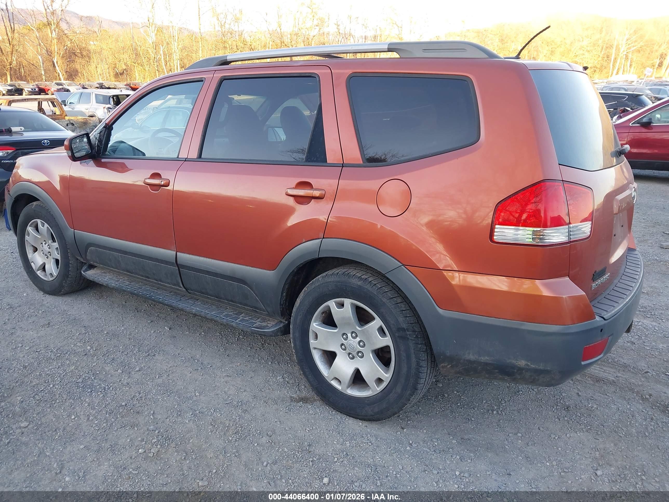 KIA BORREGO image 3