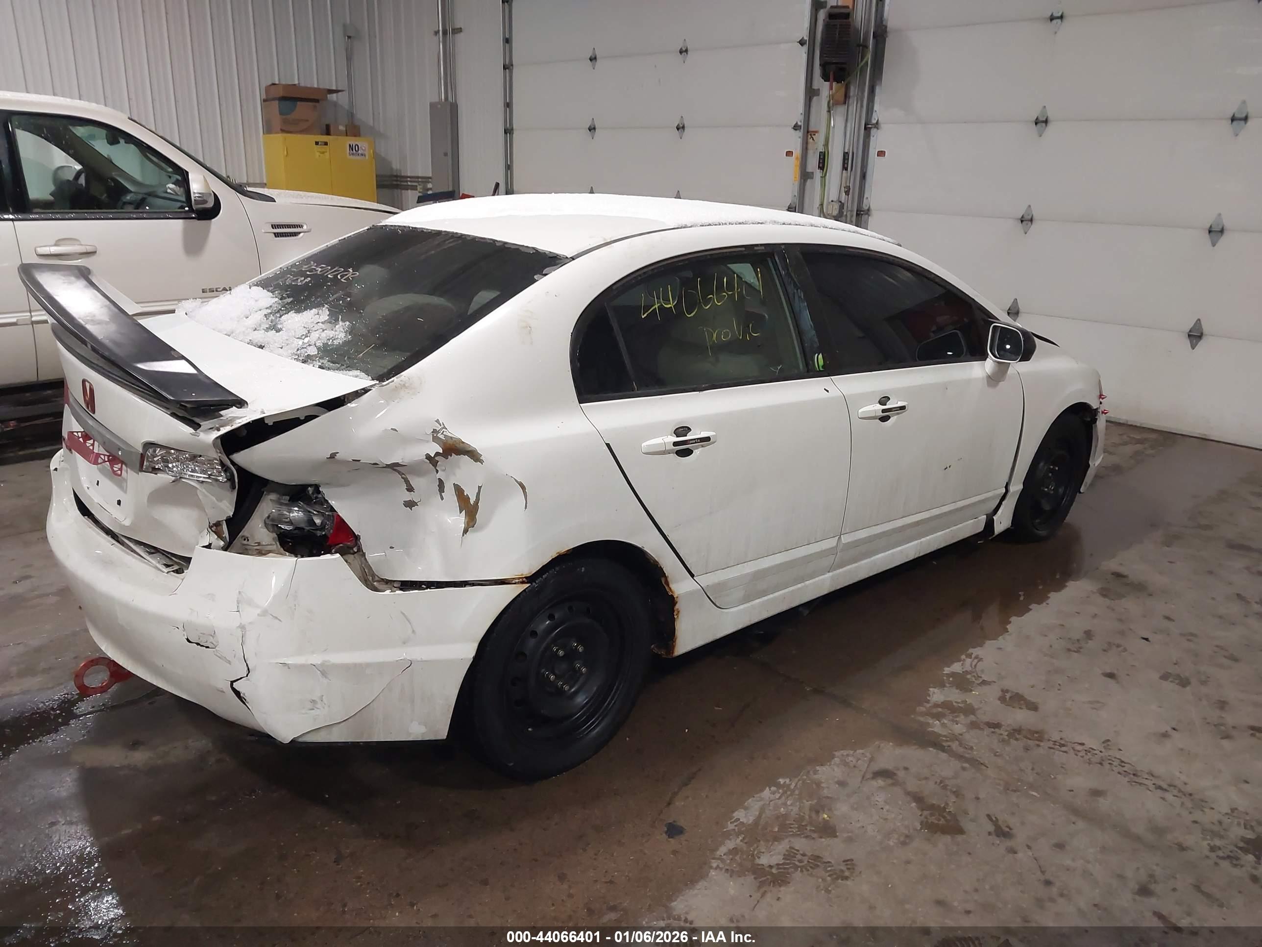 HONDA CIVIC image 4