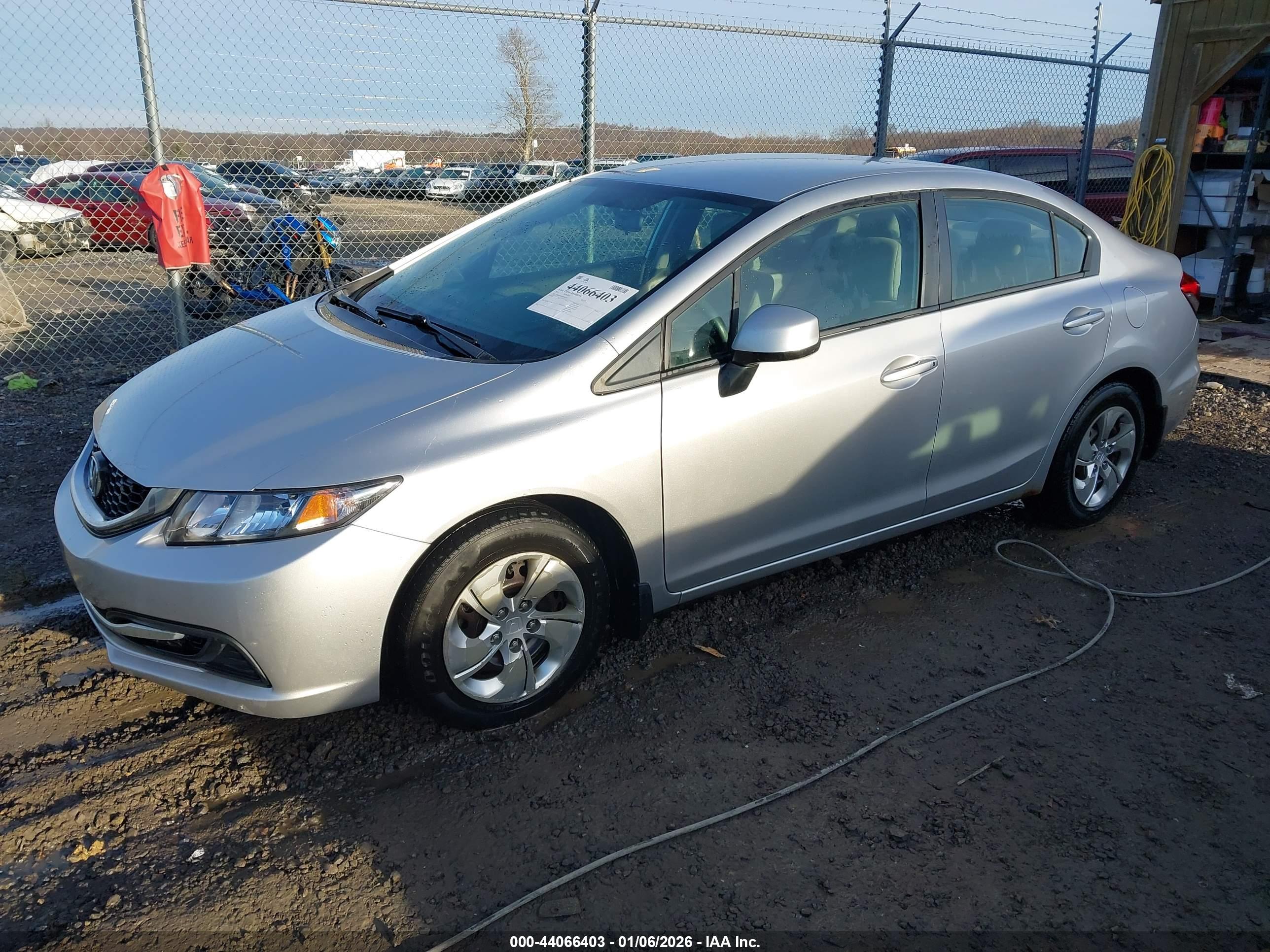 HONDA CIVIC image 2