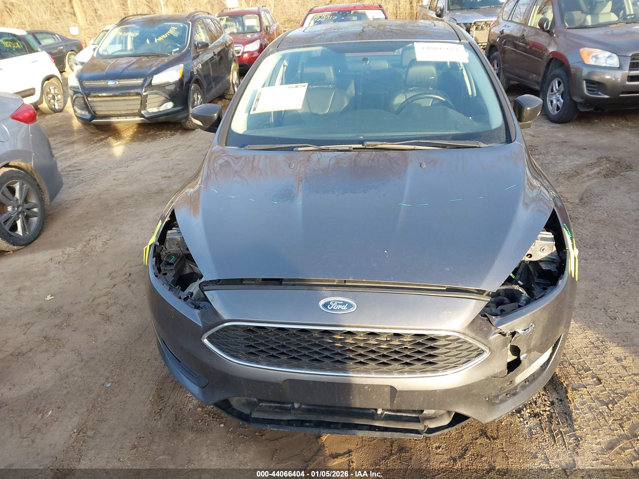 FORD FOCUS image 6