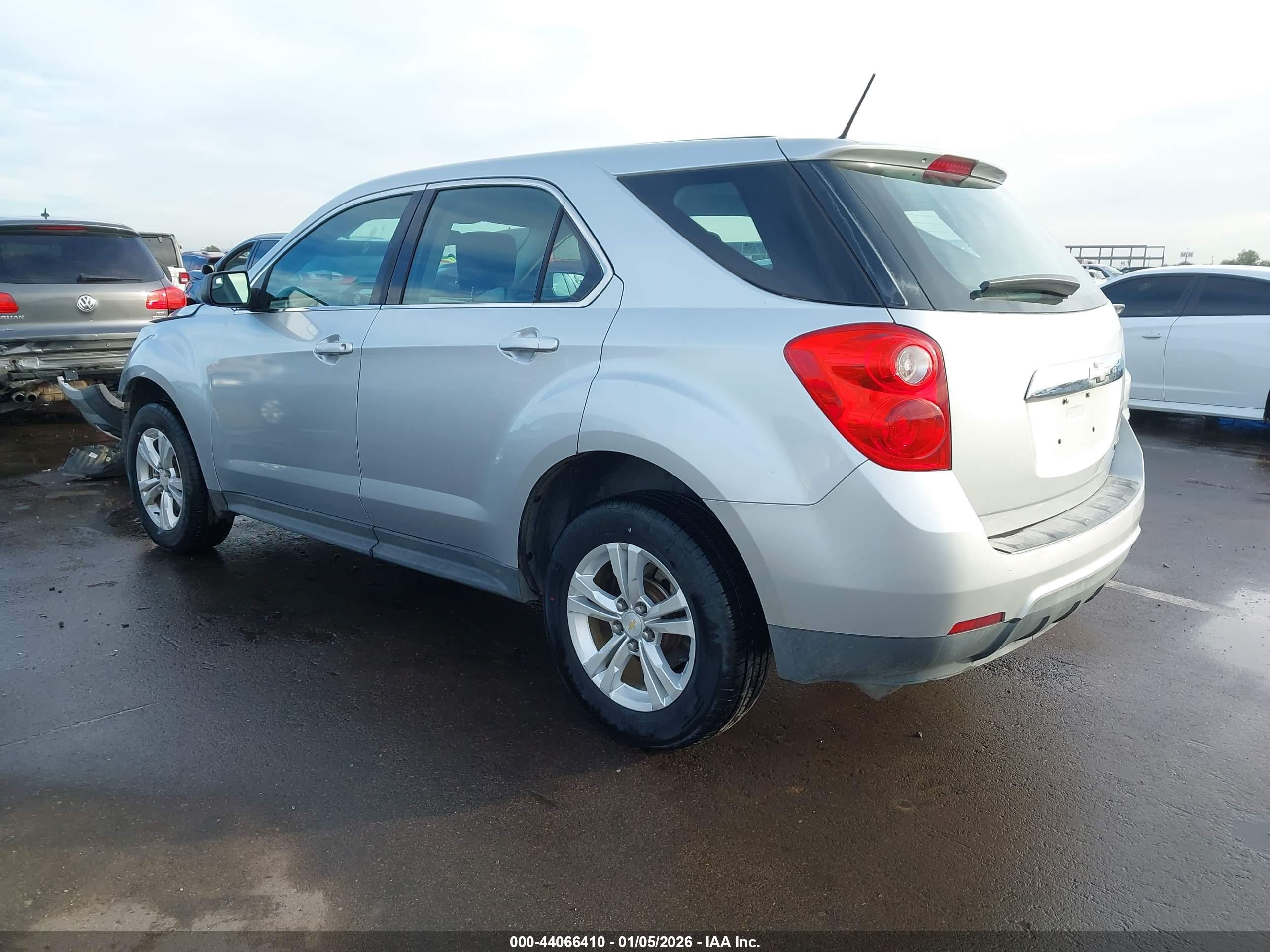 CHEVROLET EQUINOX image 3
