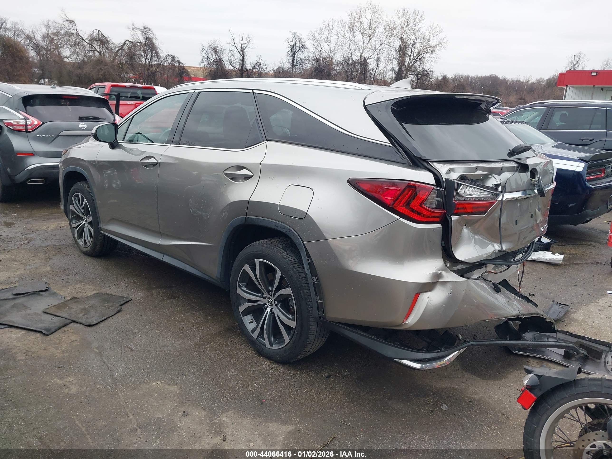 LEXUS RX image 3