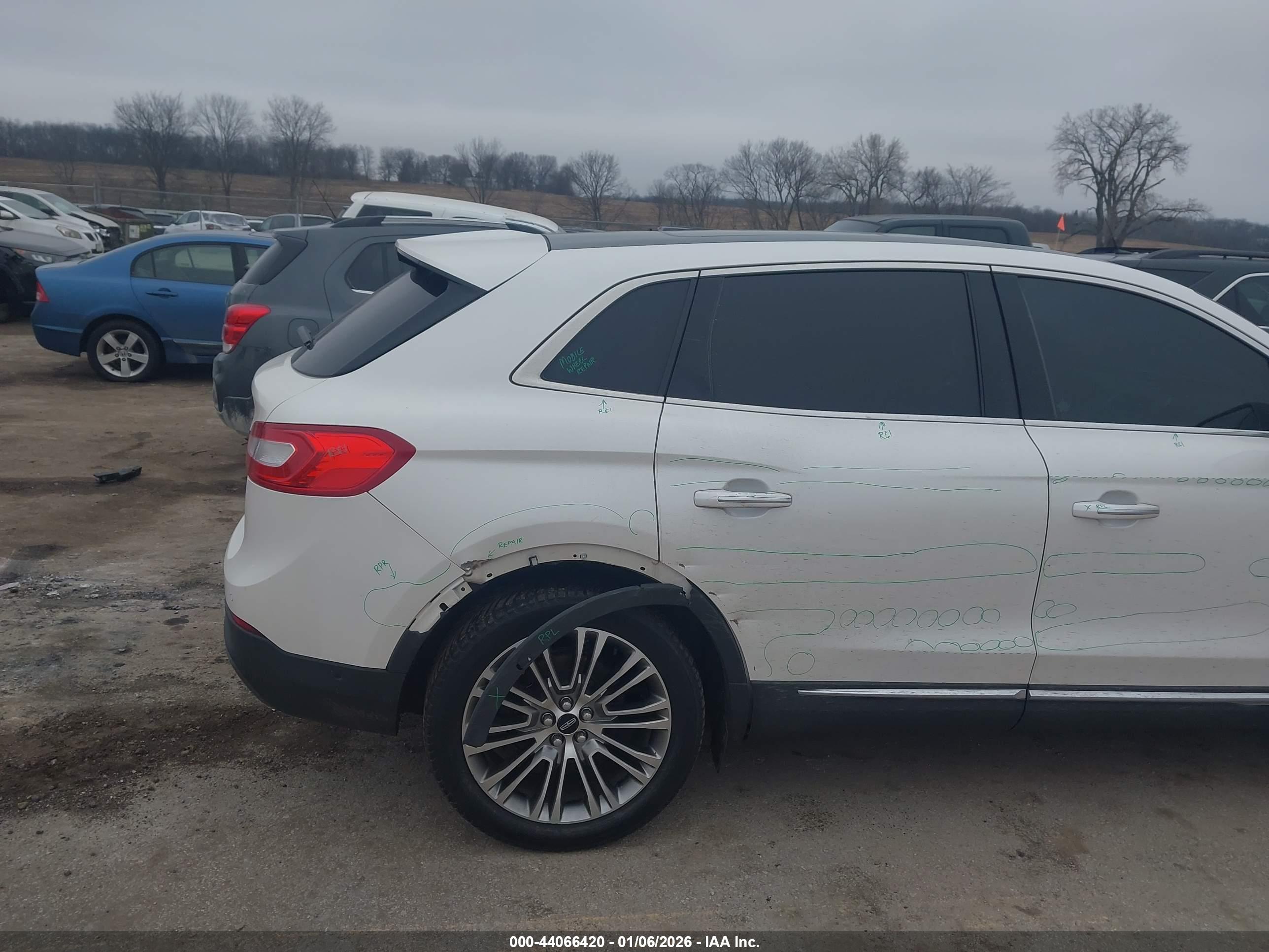 LINCOLN MKX image 6