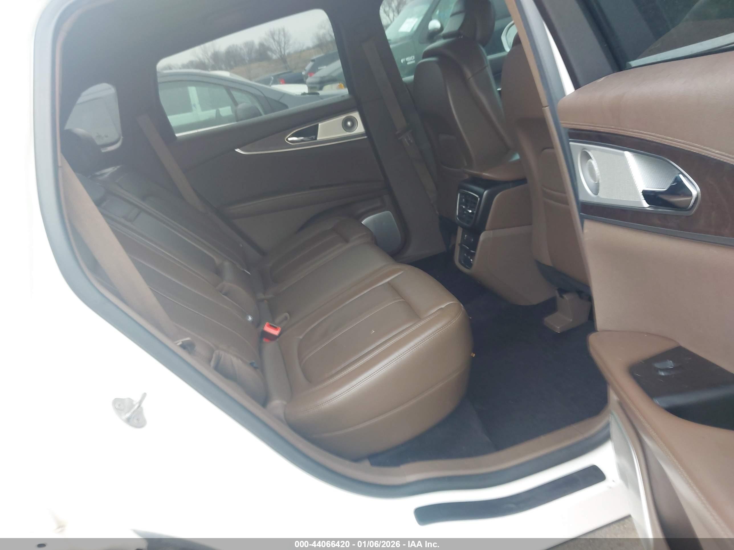 LINCOLN MKX image 8