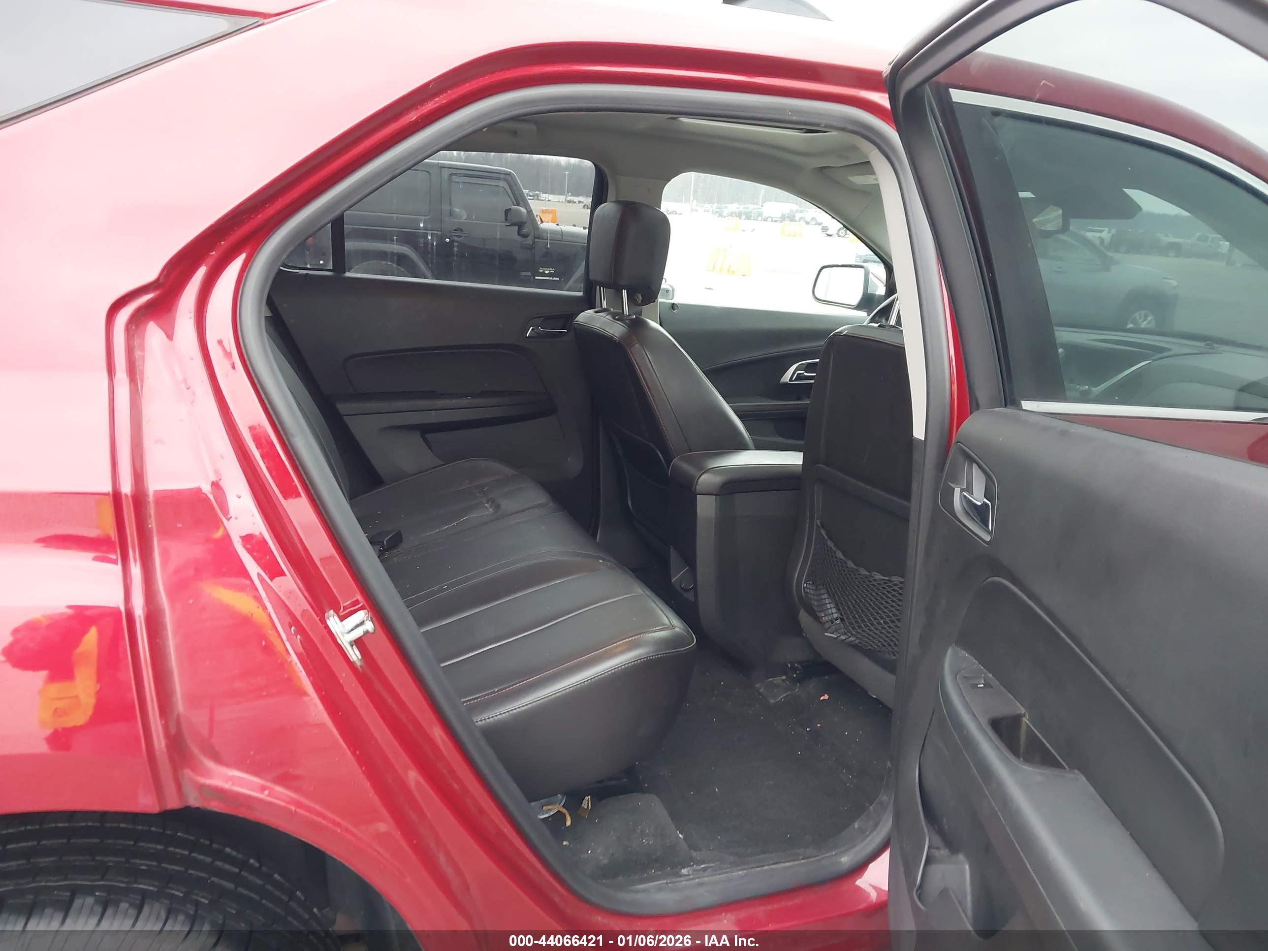 CHEVROLET EQUINOX image 8