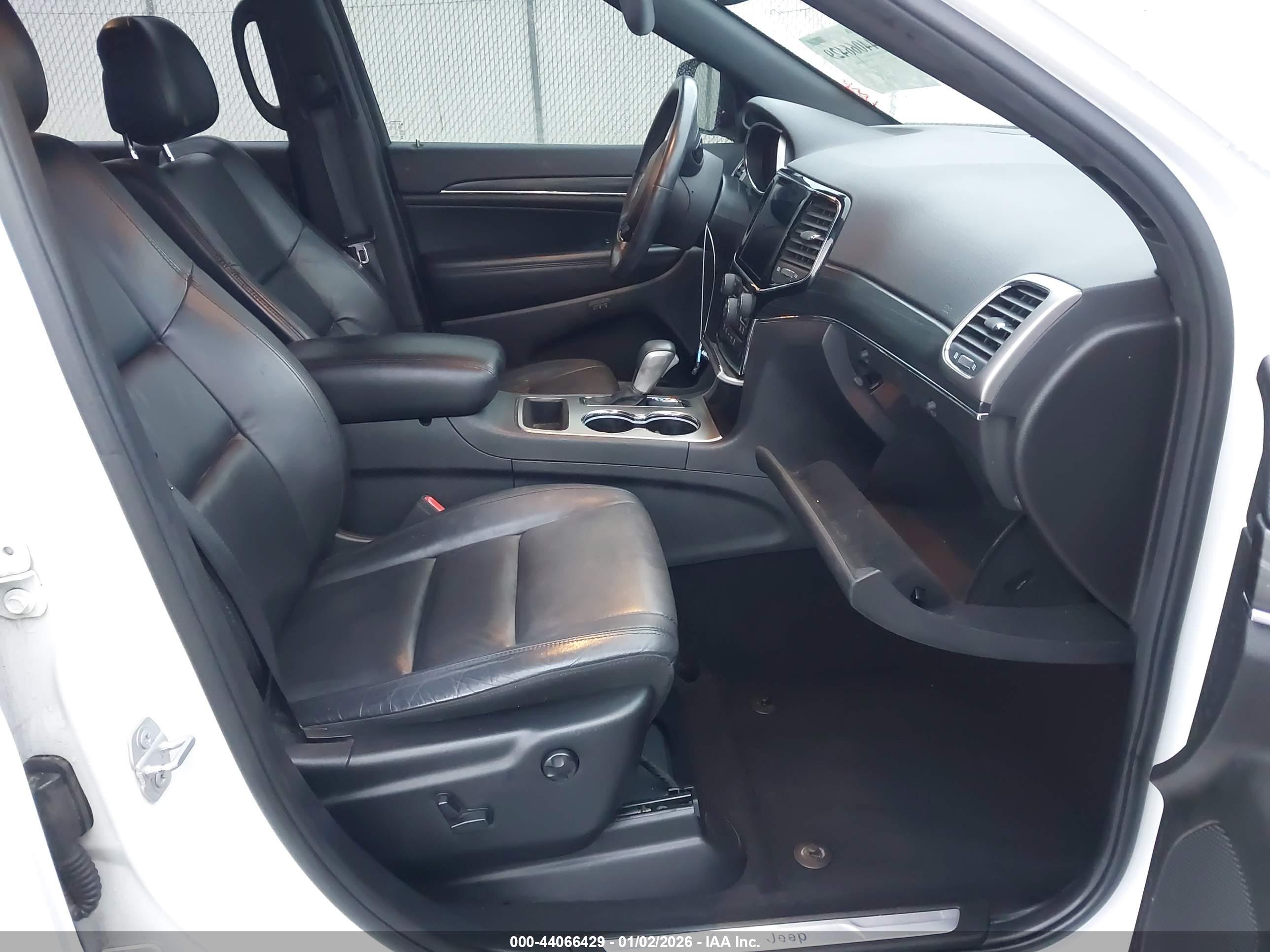 JEEP GRAND image 5