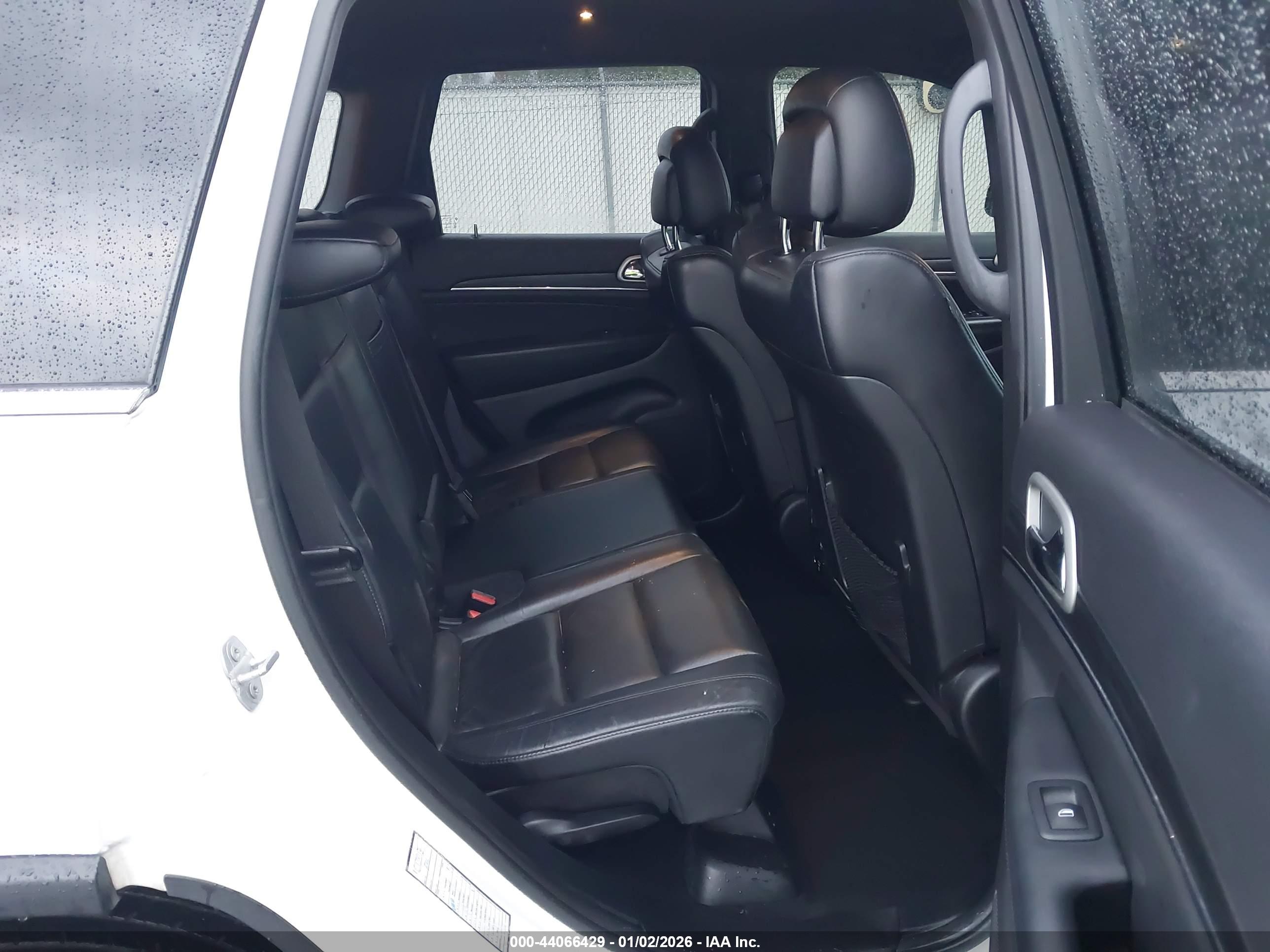 JEEP GRAND image 8