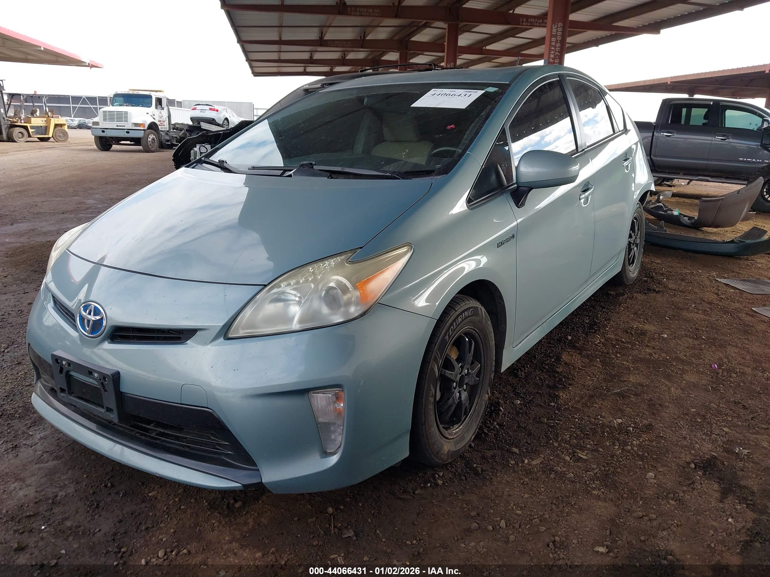 TOYOTA PRIUS image 2
