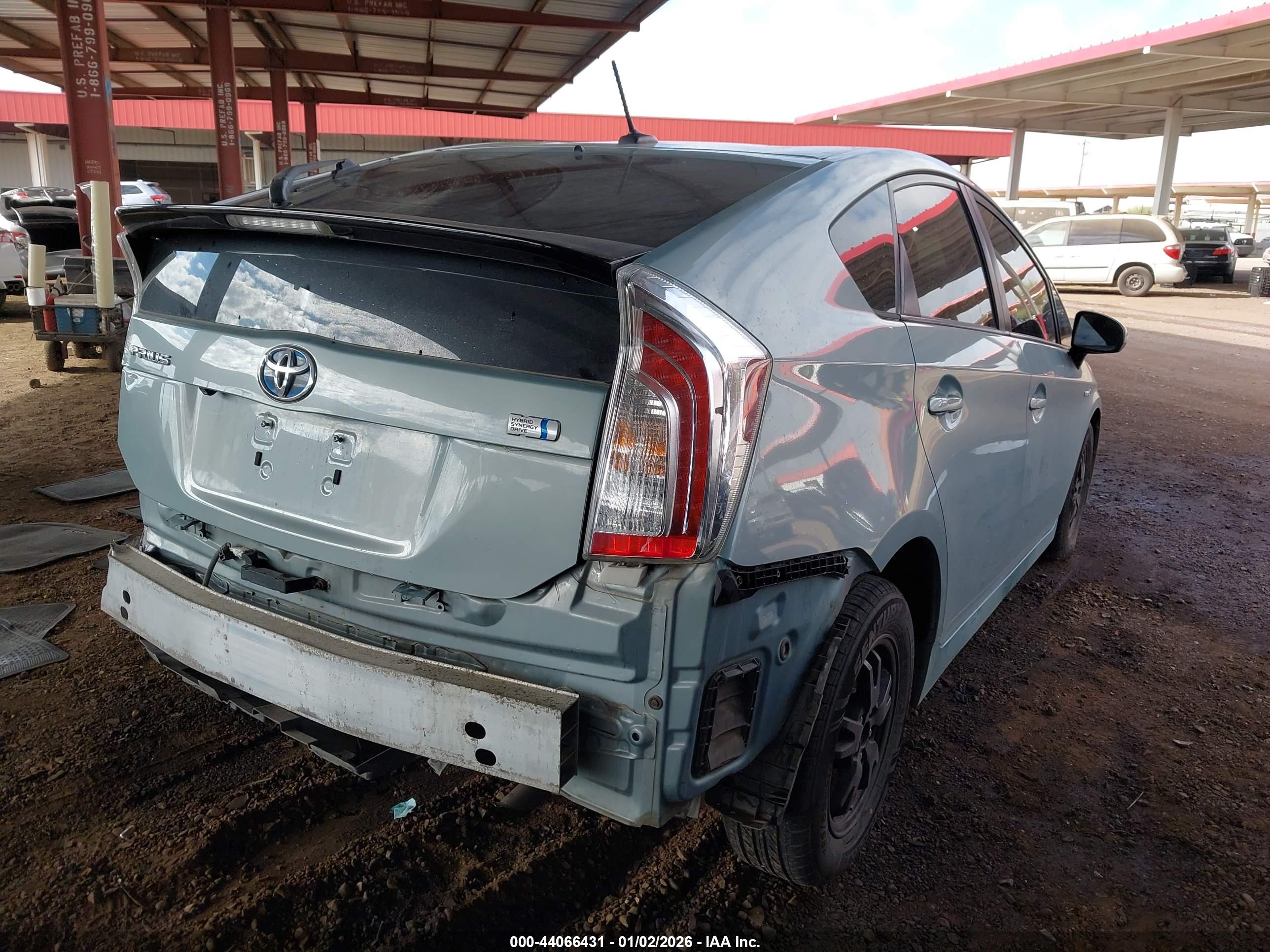 TOYOTA PRIUS image 4
